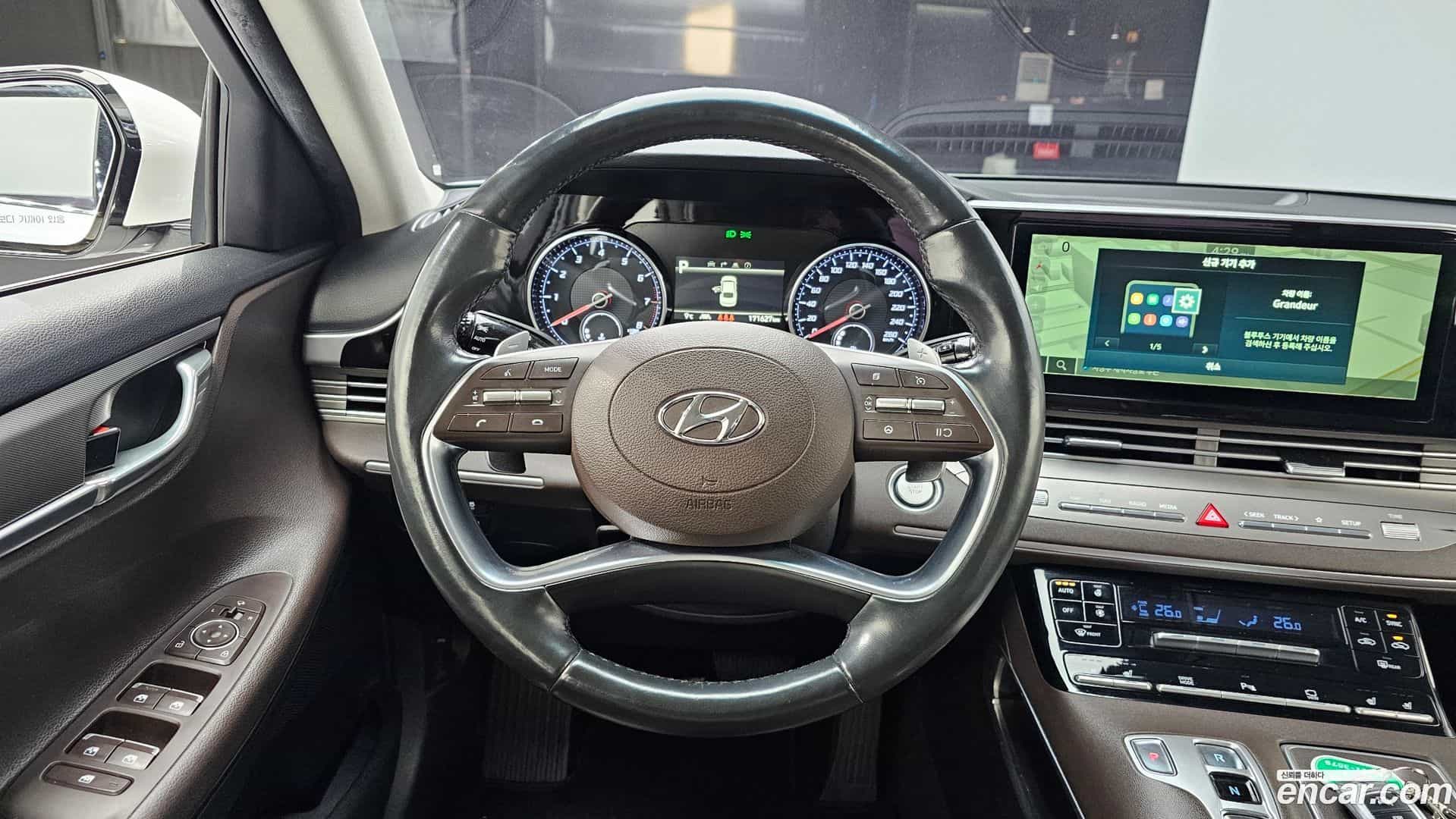 Grandeur Hyundai 2020.4-OPTION-017