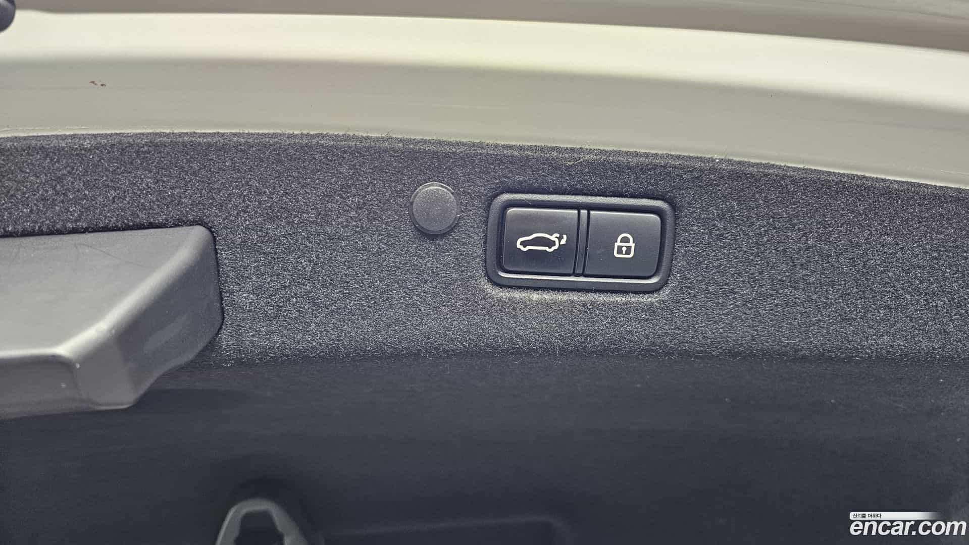 Grandeur Hyundai 2020.4-OPTION-024