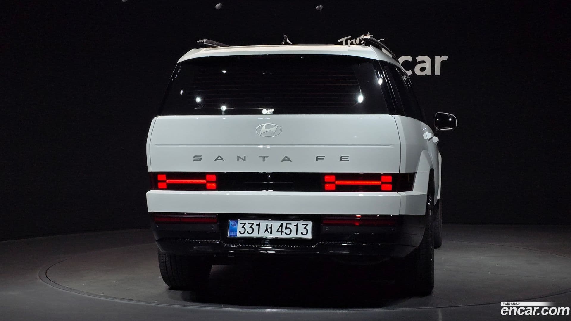 Main__Slider__Photo:Santafe Hyundai 2025.8-1