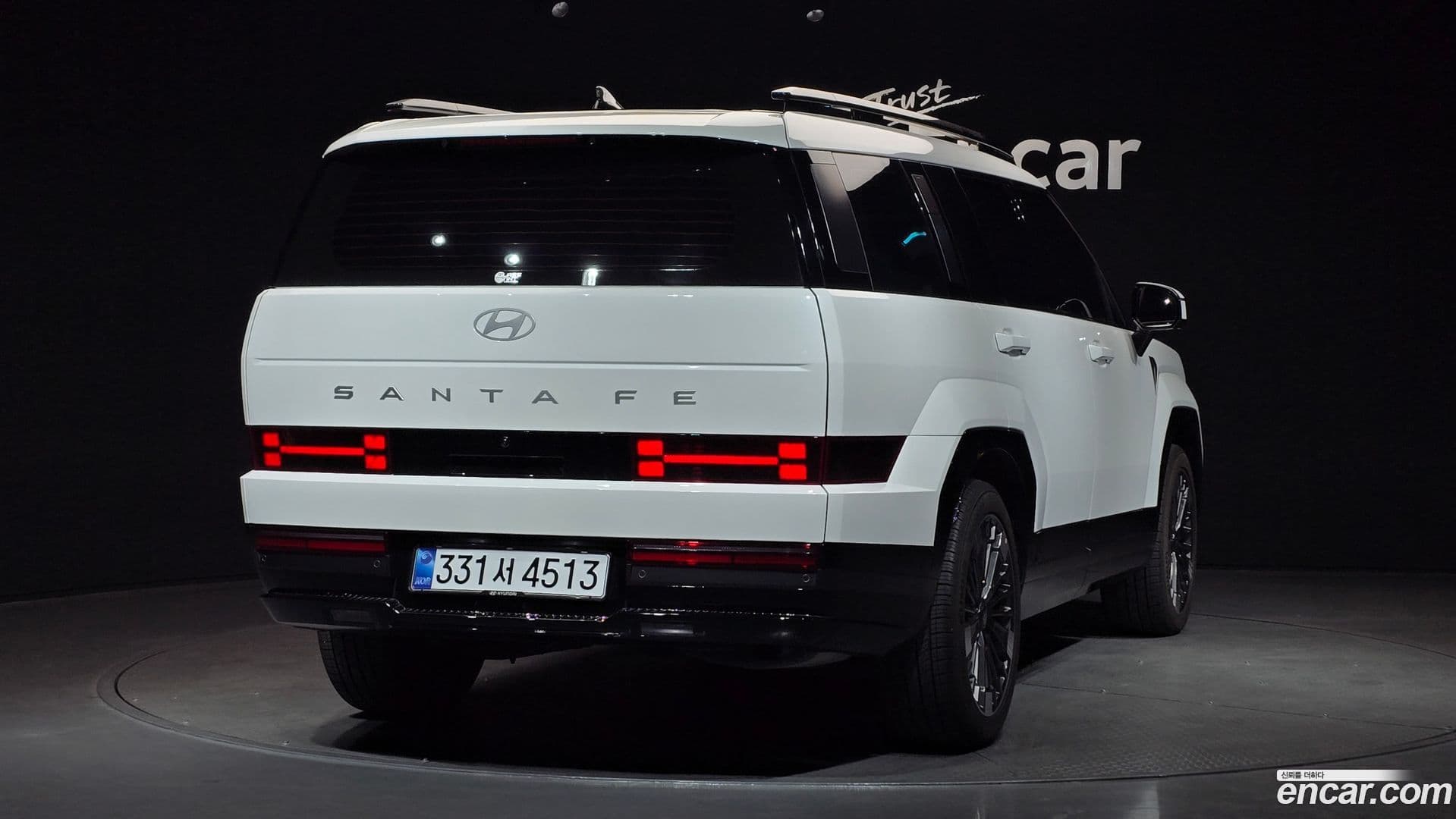 Main__Slider__Photo:Santafe Hyundai 2025.8-3