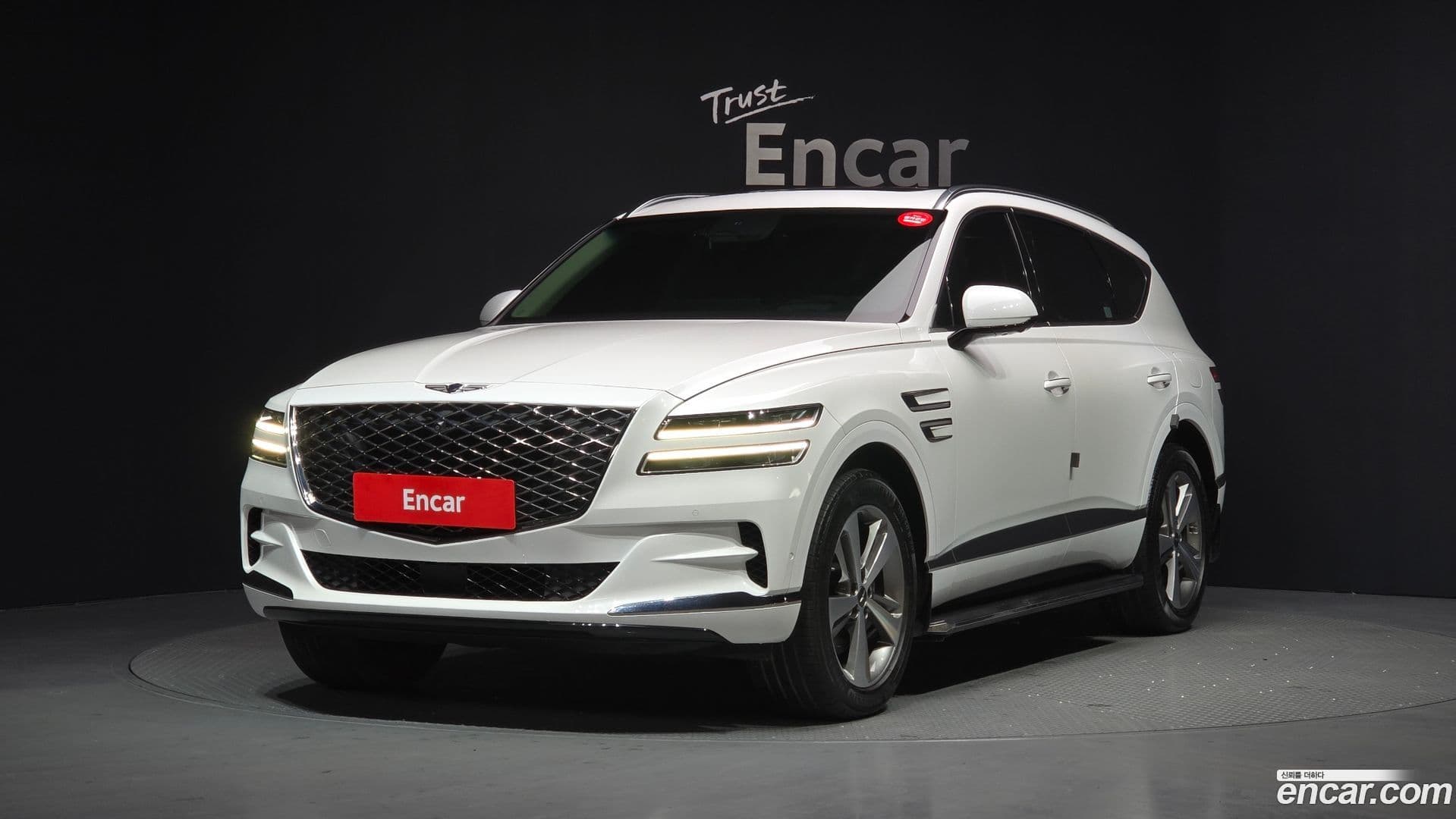 Main__Slider__Photo:GV80 Genesis 2021.4-0