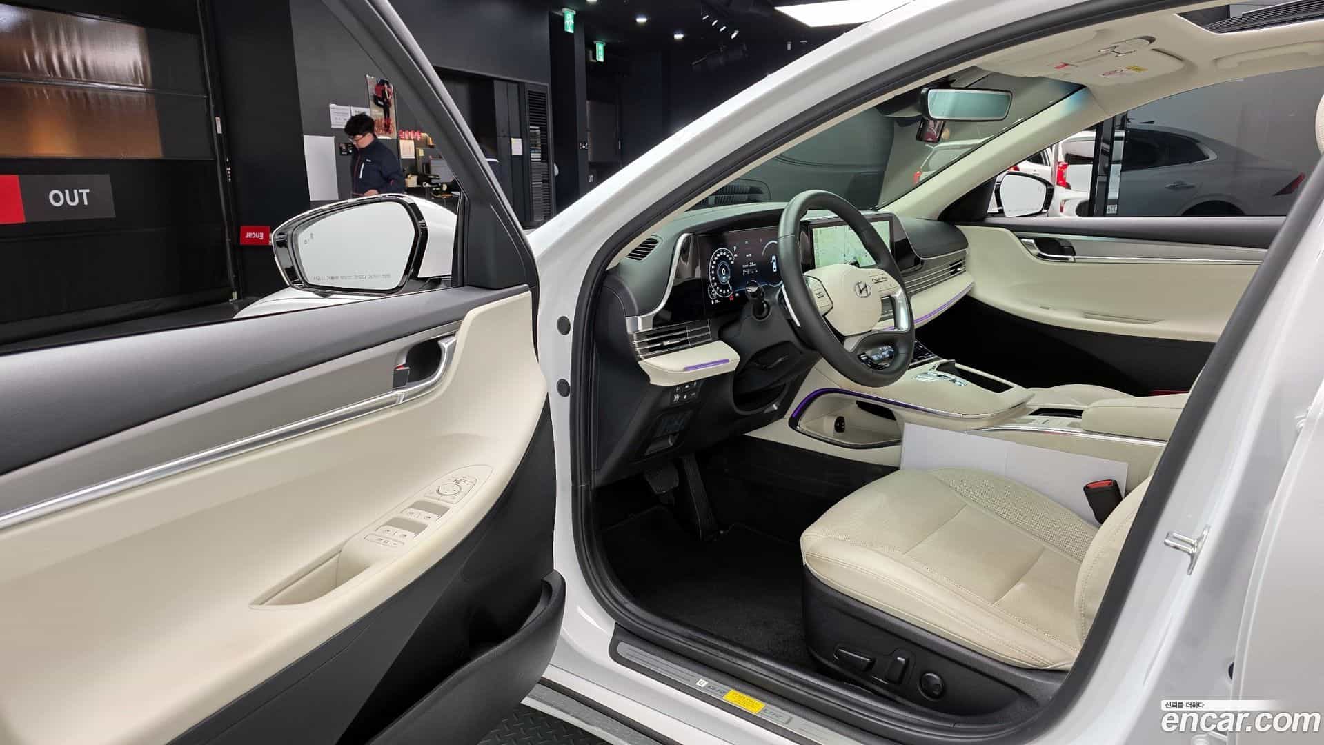 Grandeur Hyundai 2021.11-OPTION-015