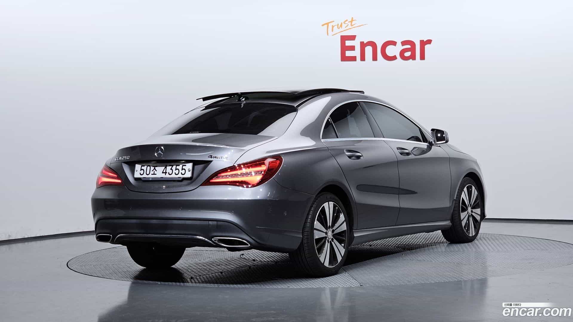 CLA-Class Mercedes-Benz 2017.0-OUTER-002