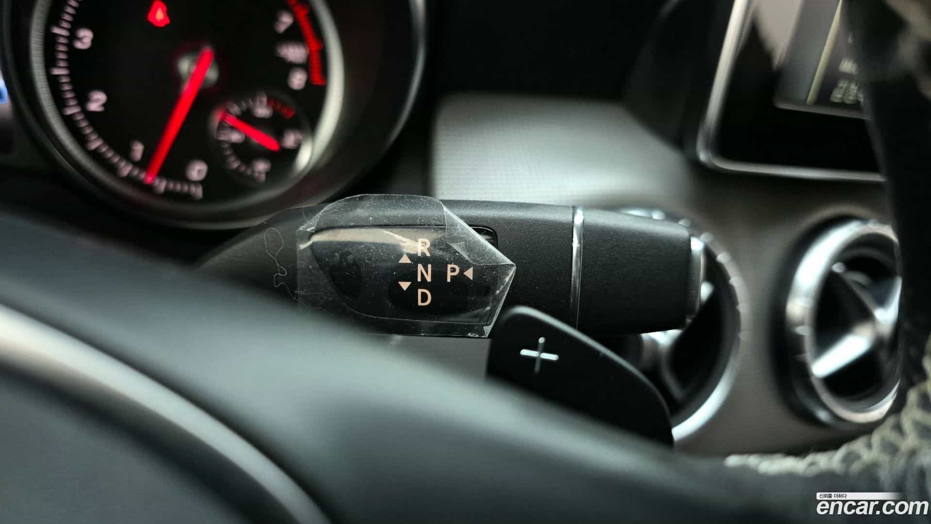 CLA-Class Mercedes-Benz 2017.0-INNER-009