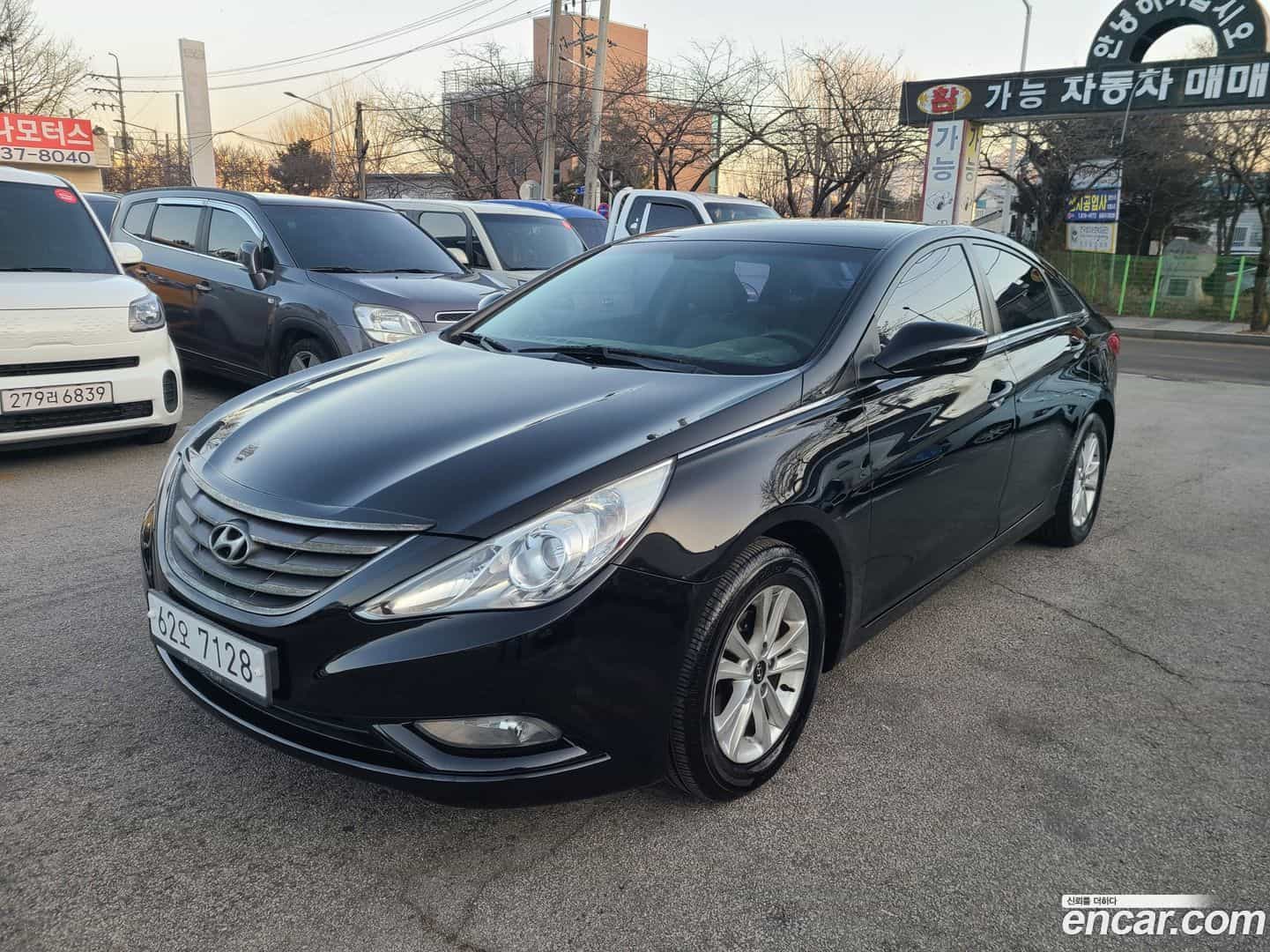 Sonata Hyundai 2011.10-OUTER-001