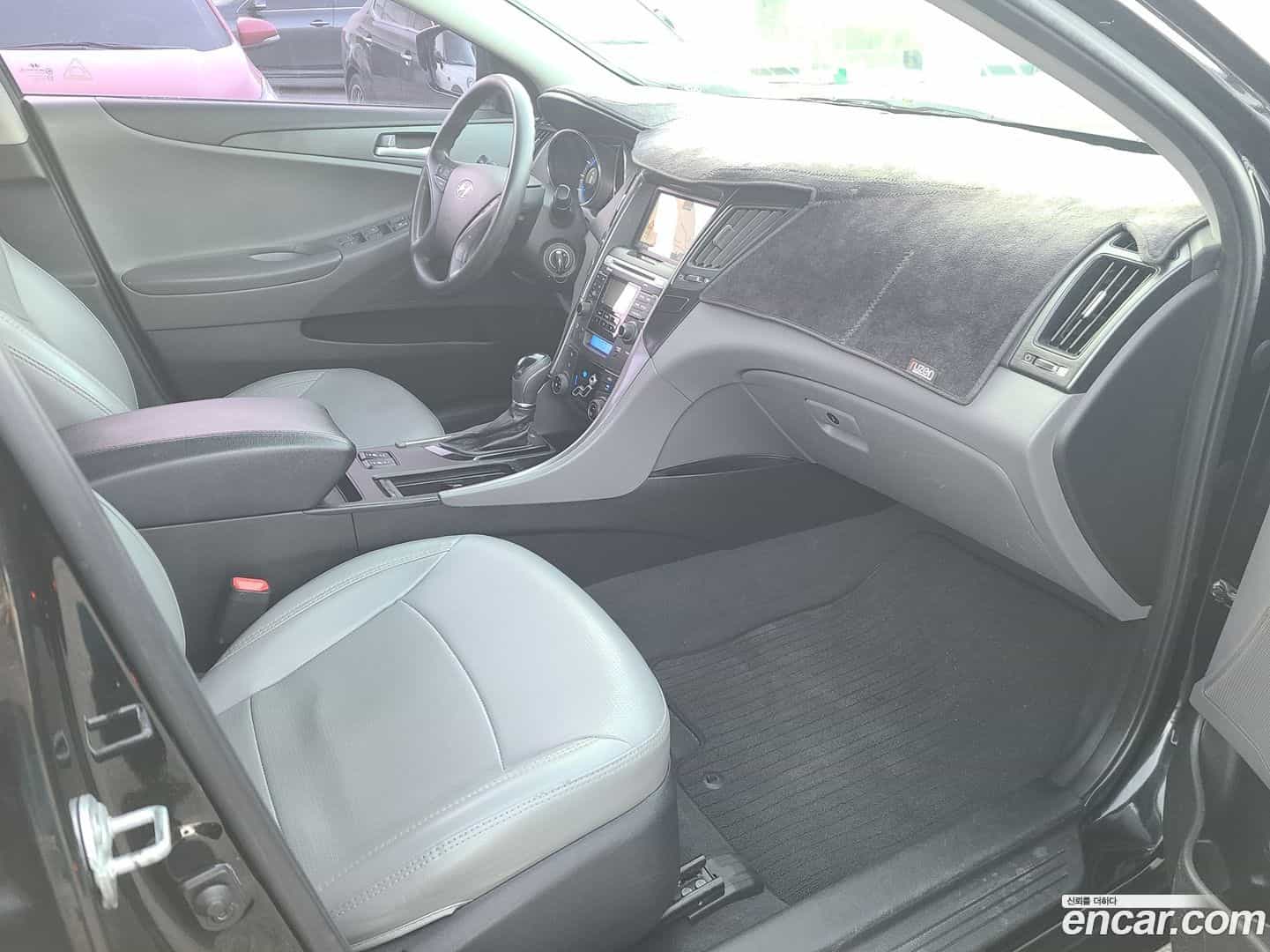 Sonata Hyundai 2011.10-INNER-008