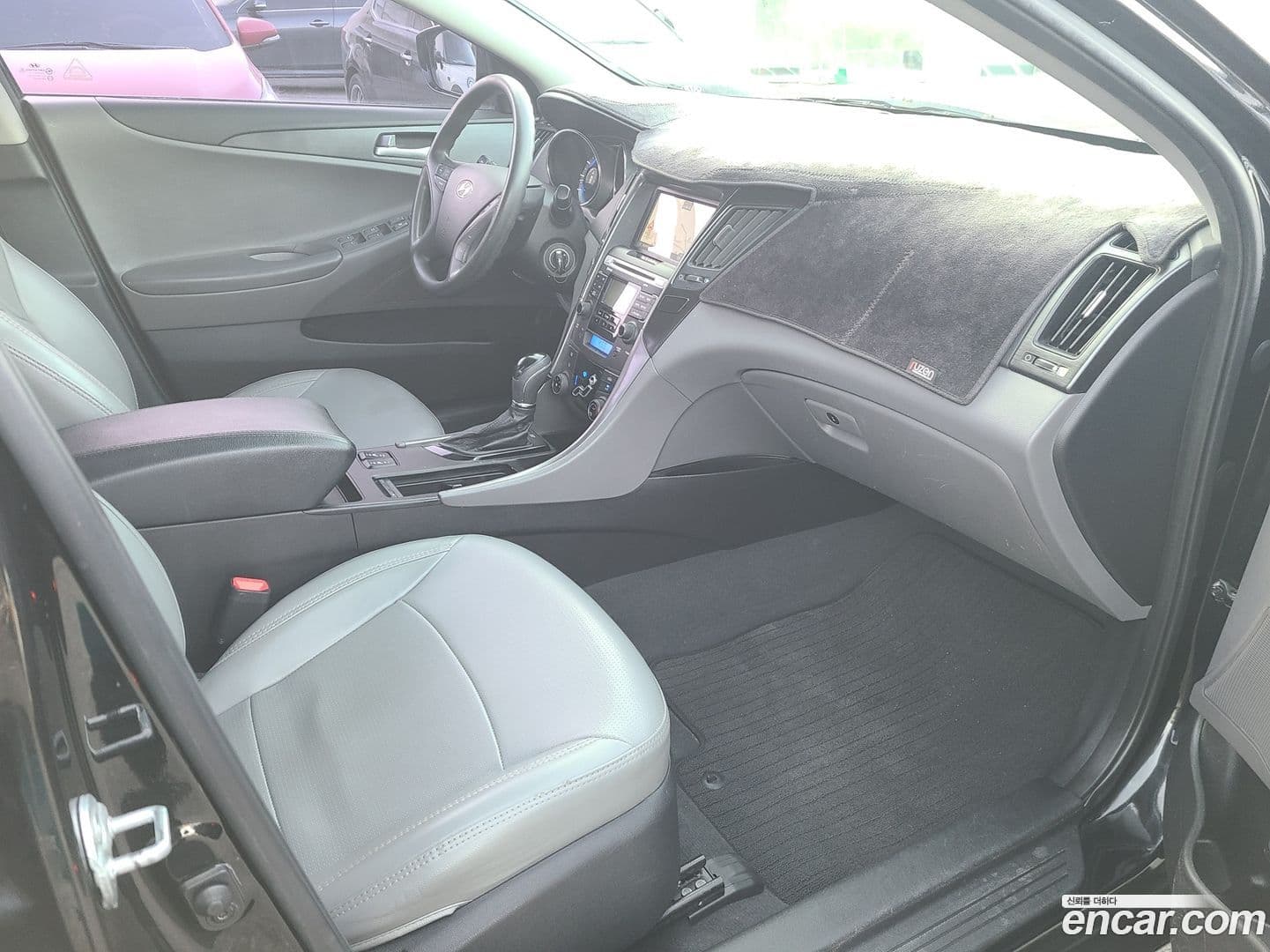 Main__Slider__Photo:Sonata Hyundai 2011.10-7