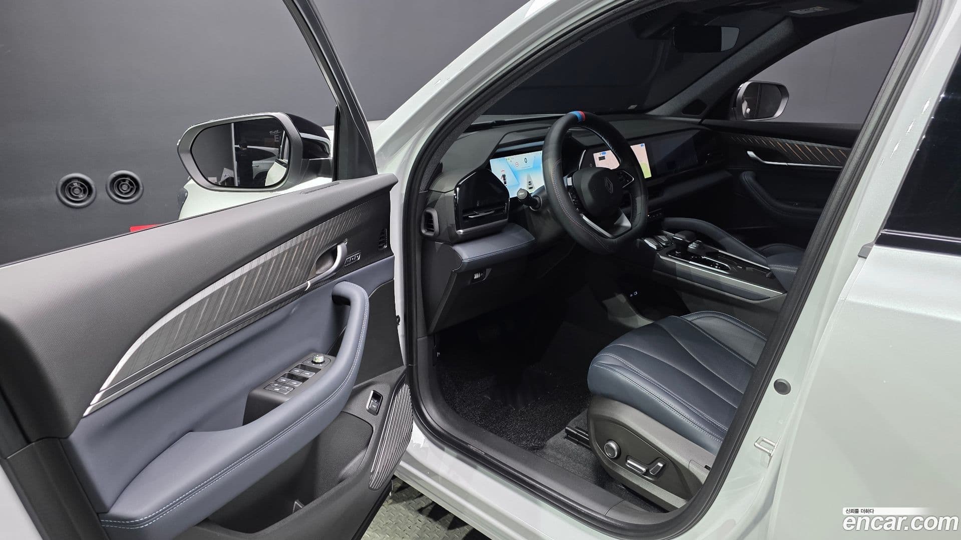 Main__Slider__Photo:Grand Koleos Renault-KoreaSamsung 2025.4-9