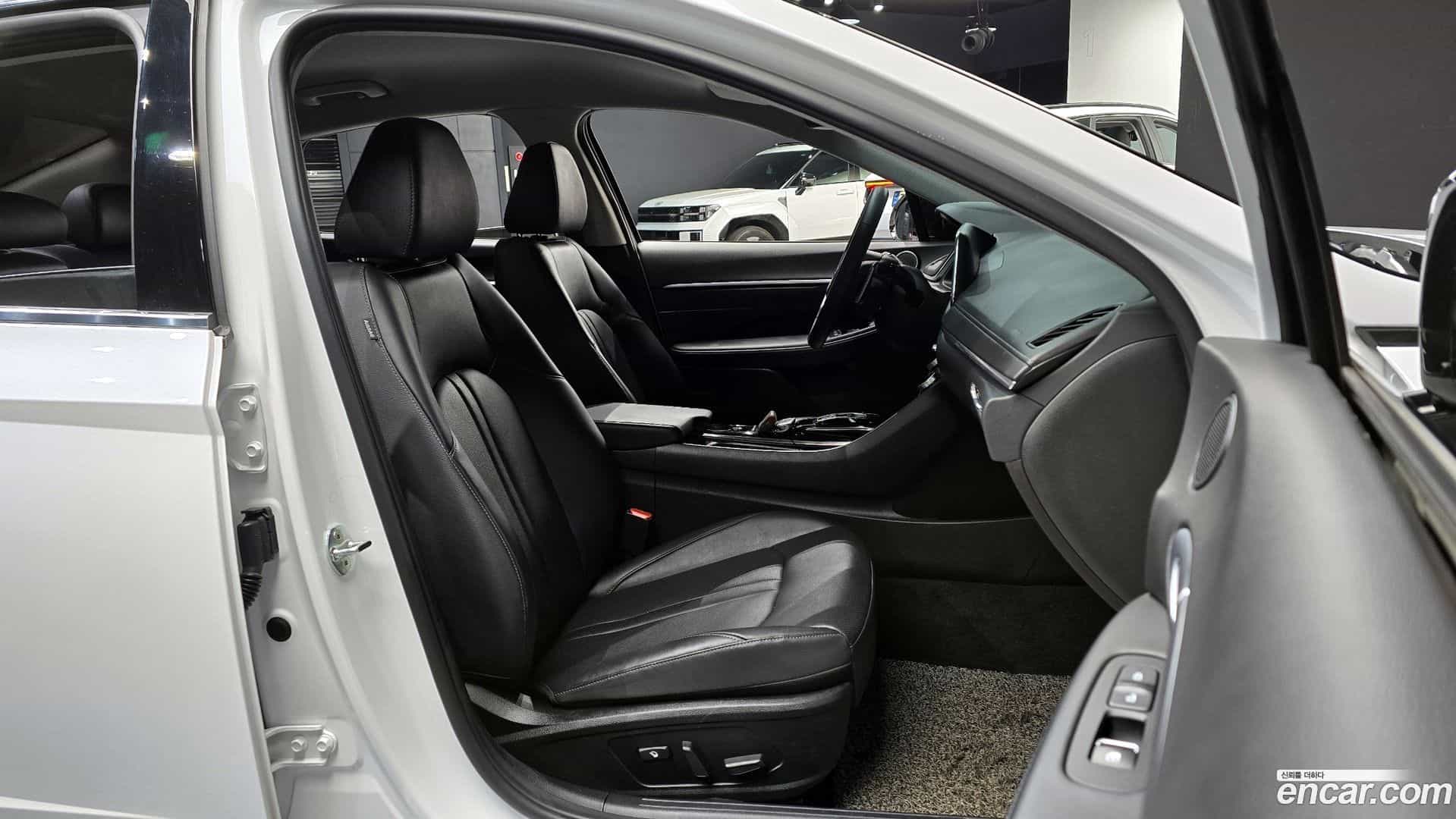 Sonata Hyundai 2021.11-INNER-010