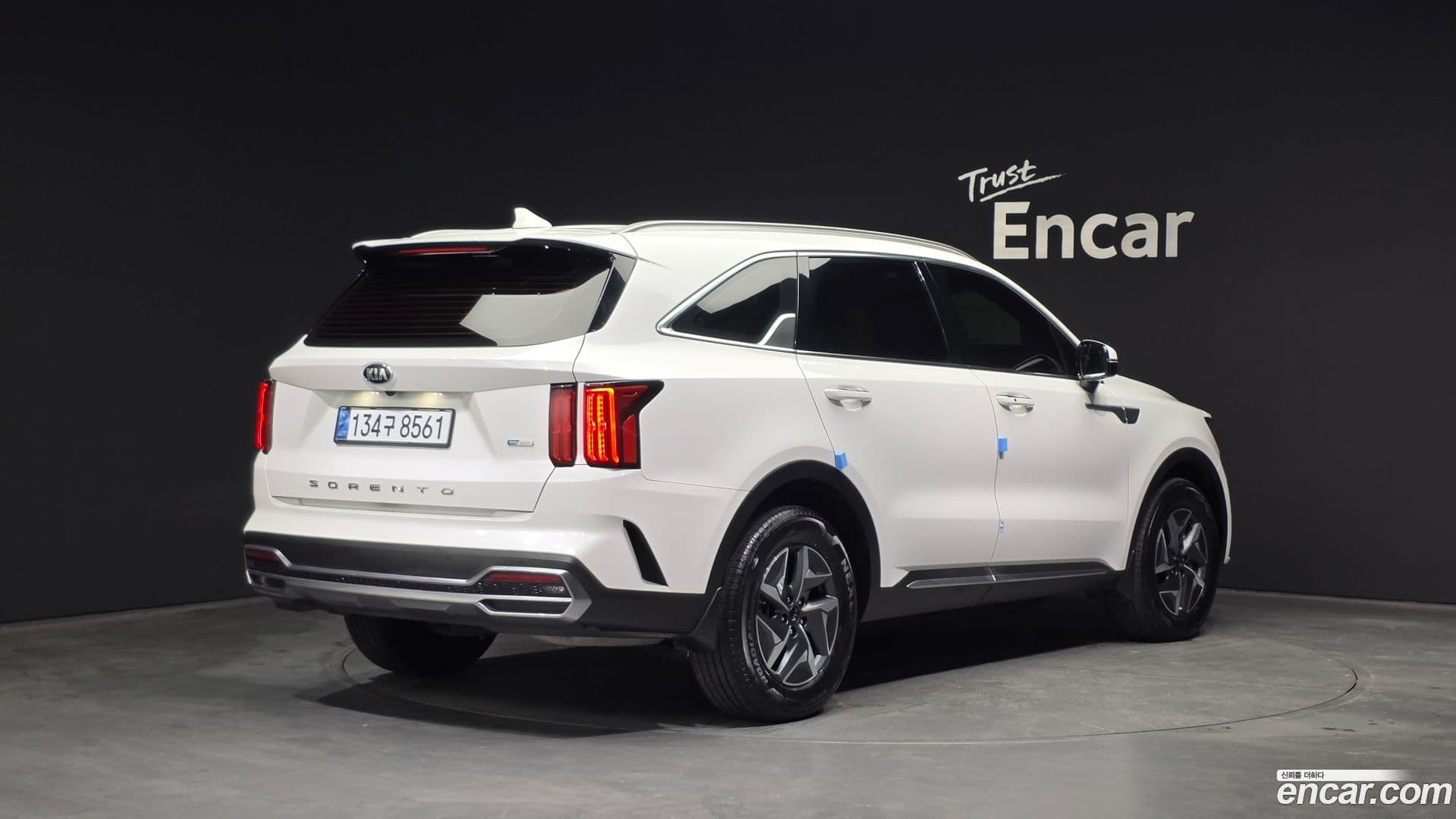 Main__Slider__Photo:Sorento Kia 2020.9-1