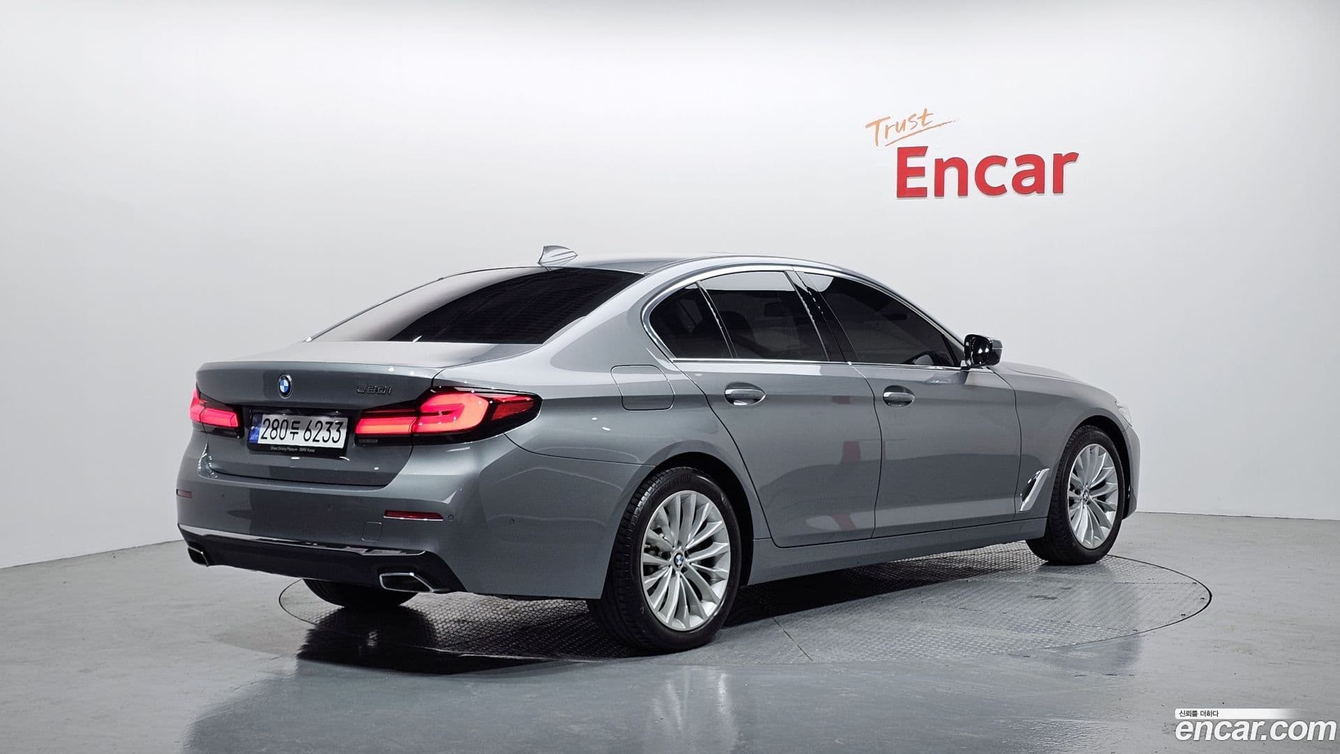 Main__Slider__Photo:5-Series BMW 2023.1-1