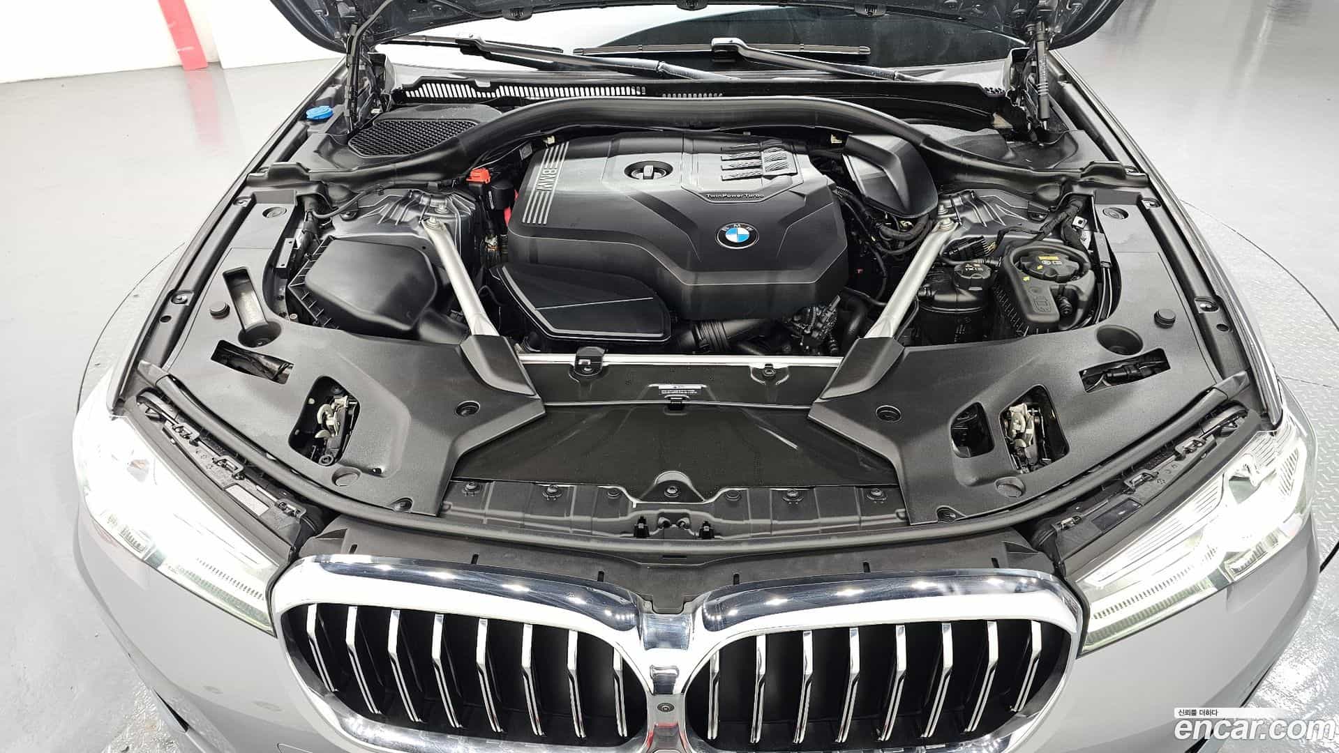 5-Series BMW 2023.1-INNER-006