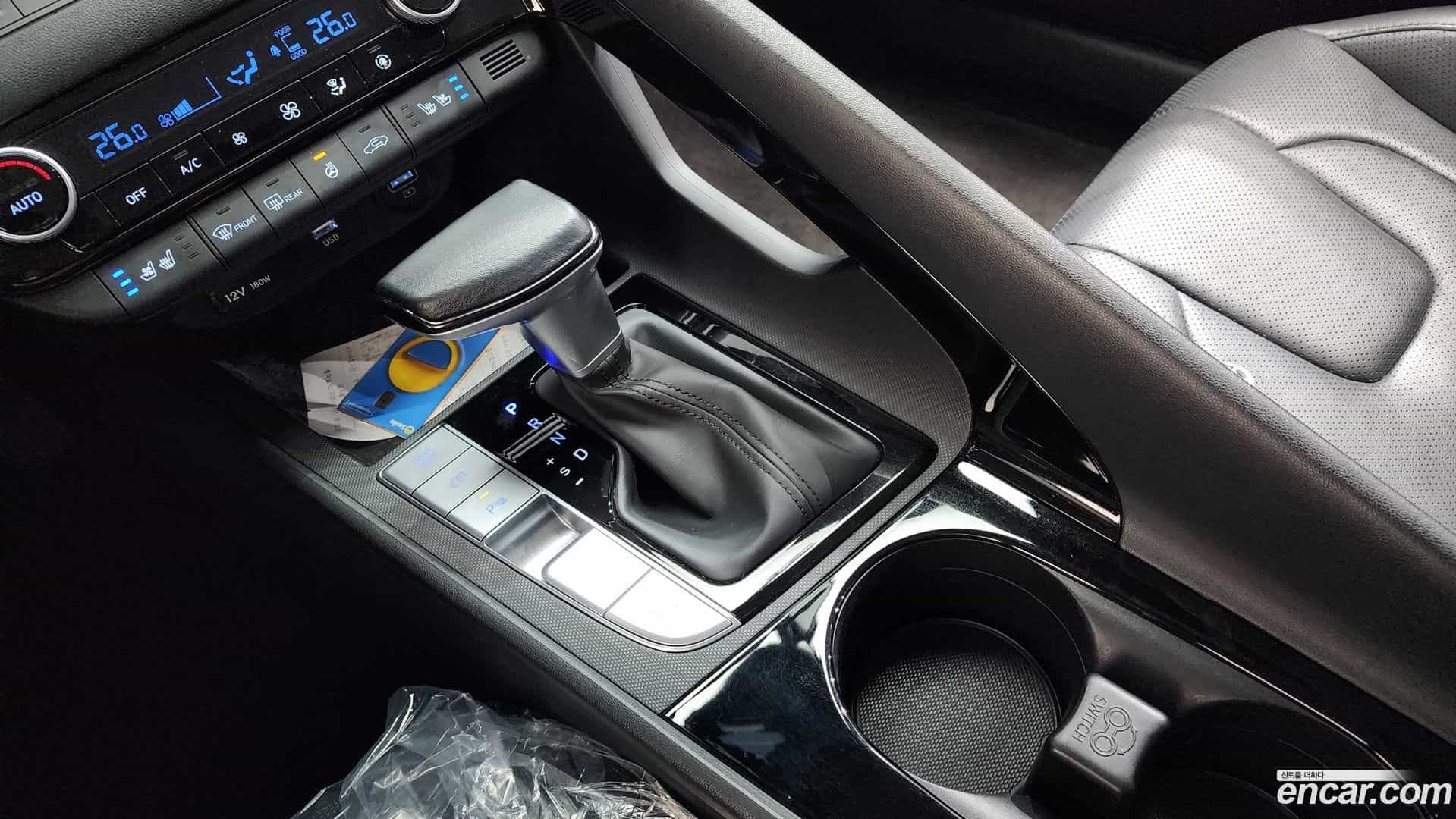 AVANTE Hyundai 2021.11-INNER-009