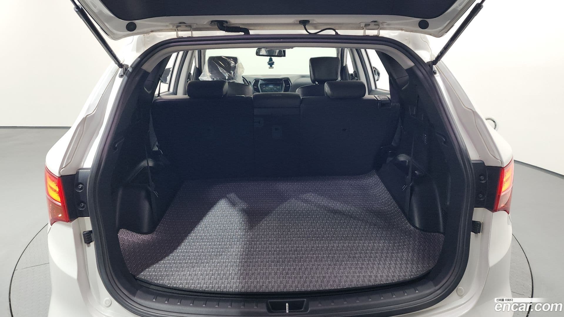 Main__Slider__Photo:Santafe Hyundai 2014.4-19