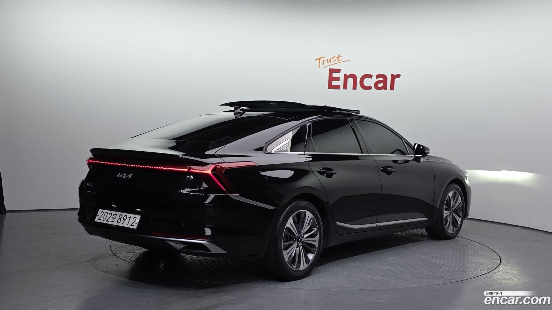 Main__Slider__Photo:K8 Kia 2021.4-1