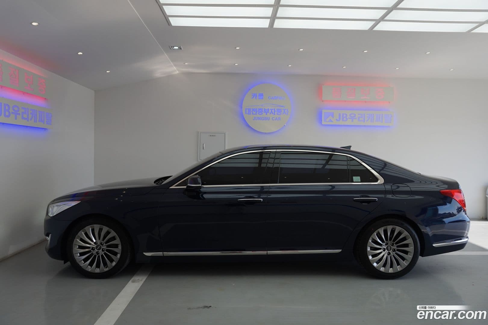 Main__Slider__Photo:EQ900 Genesis 2018.4-12