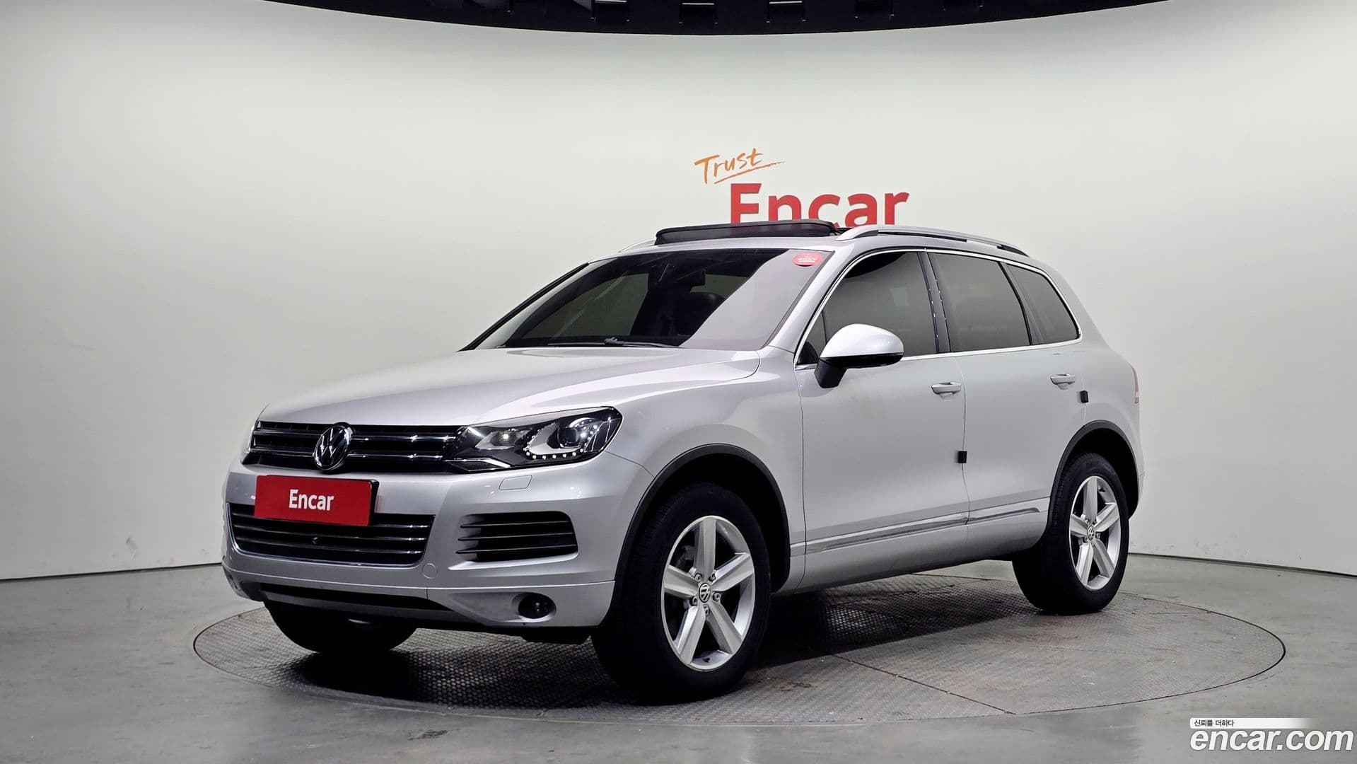 Main__Slider__Photo:Touareg Volkswagen 2014.6-0