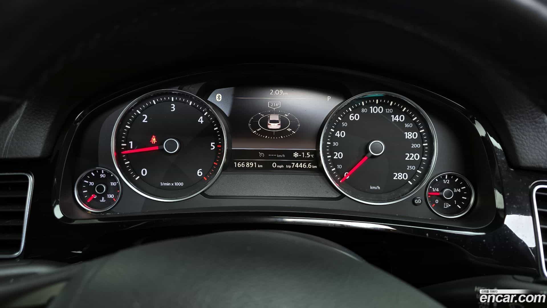 Touareg Volkswagen 2014.6-INNER-008