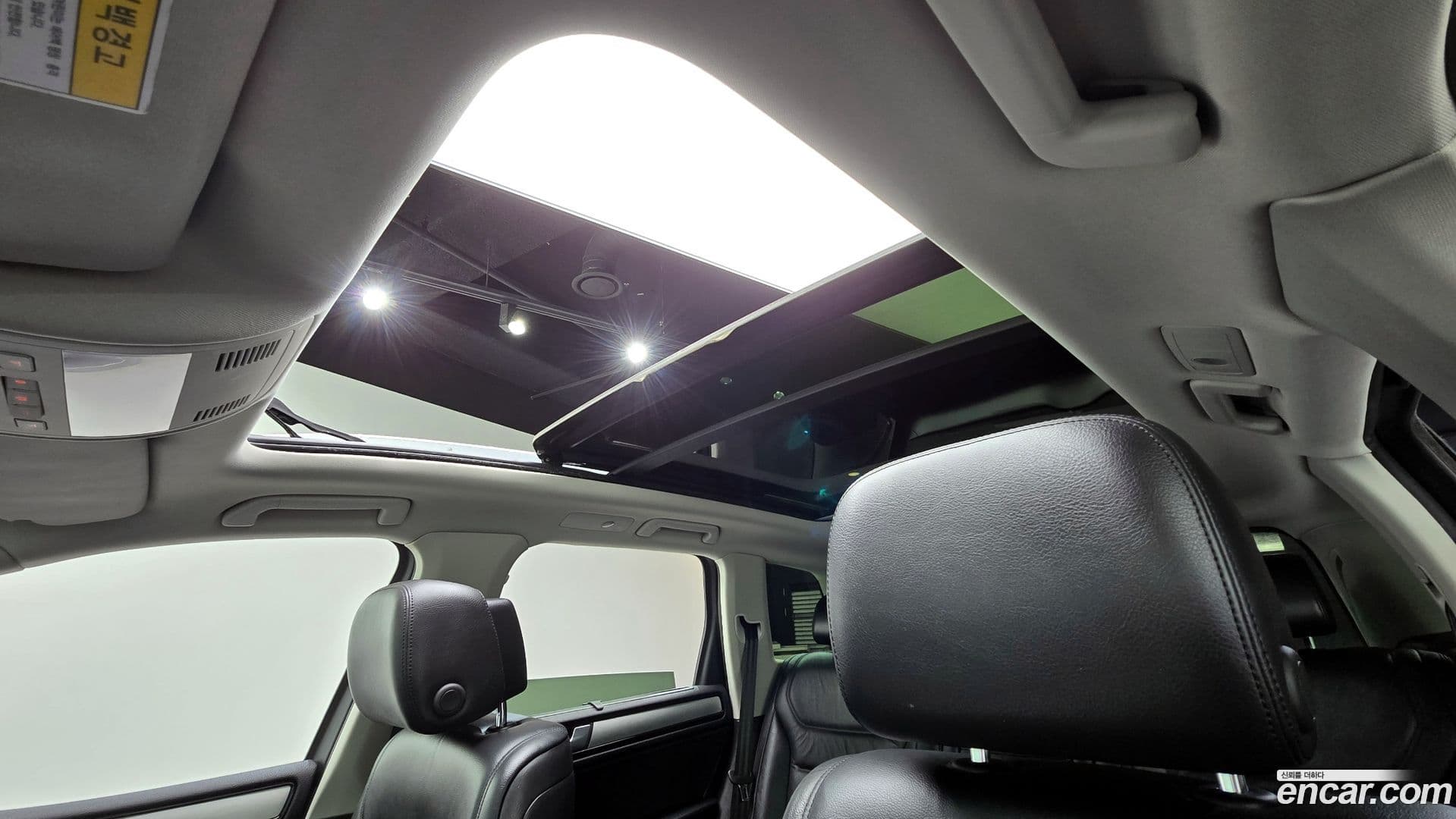 Main__Slider__Photo:Touareg Volkswagen 2014.6-18