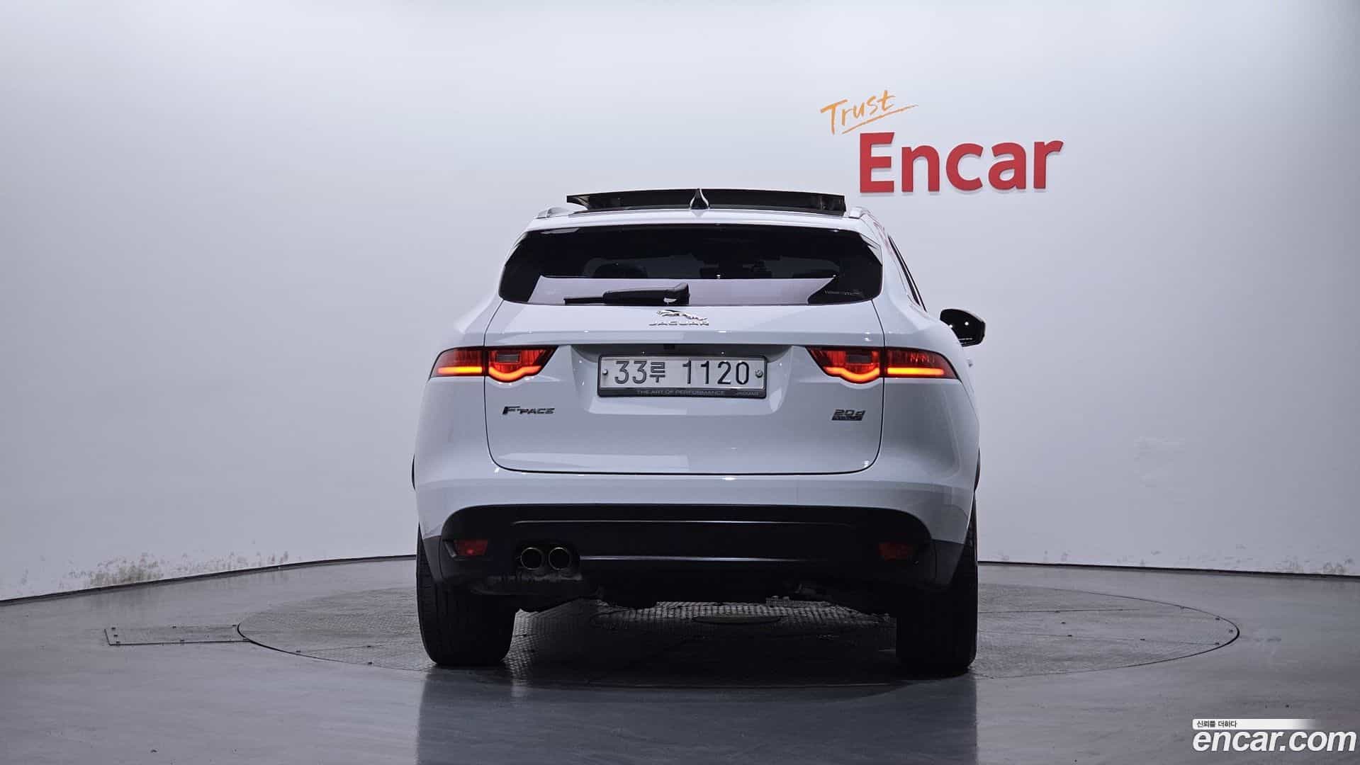F-PACE Jaguar 2019.5-OUTER-004