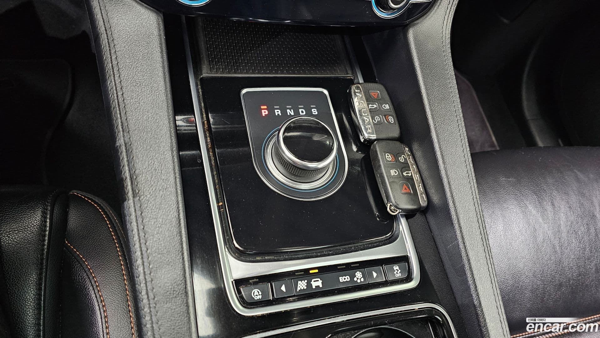 Main__Slider__Photo:F-PACE Jaguar 2019.5-8