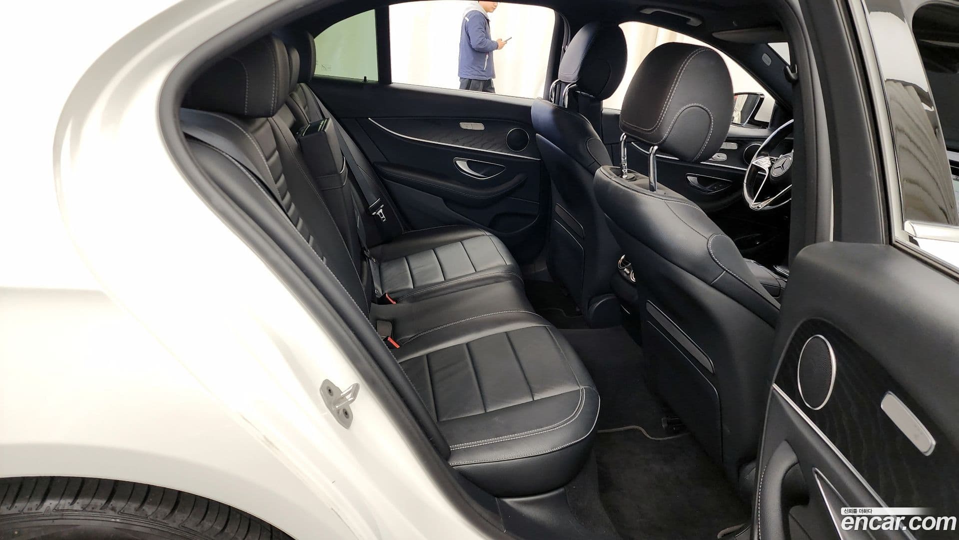 Main__Slider__Photo:E-Class Mercedes-Benz 2021.11-11