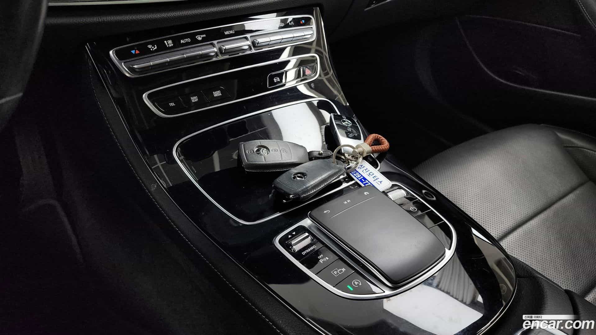 E-Class Mercedes-Benz 2021.11-OPTION-022