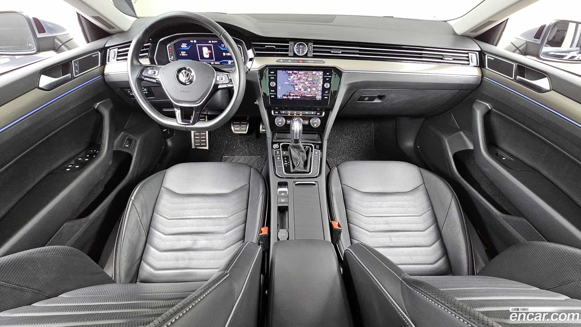 Arteon Volkswagen 2020.11-INNER-007