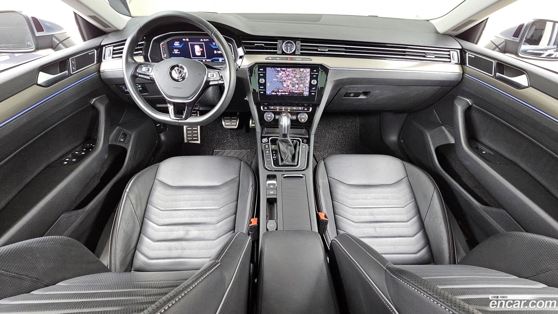 Main__Slider__Photo:Arteon Volkswagen 2020.11-6