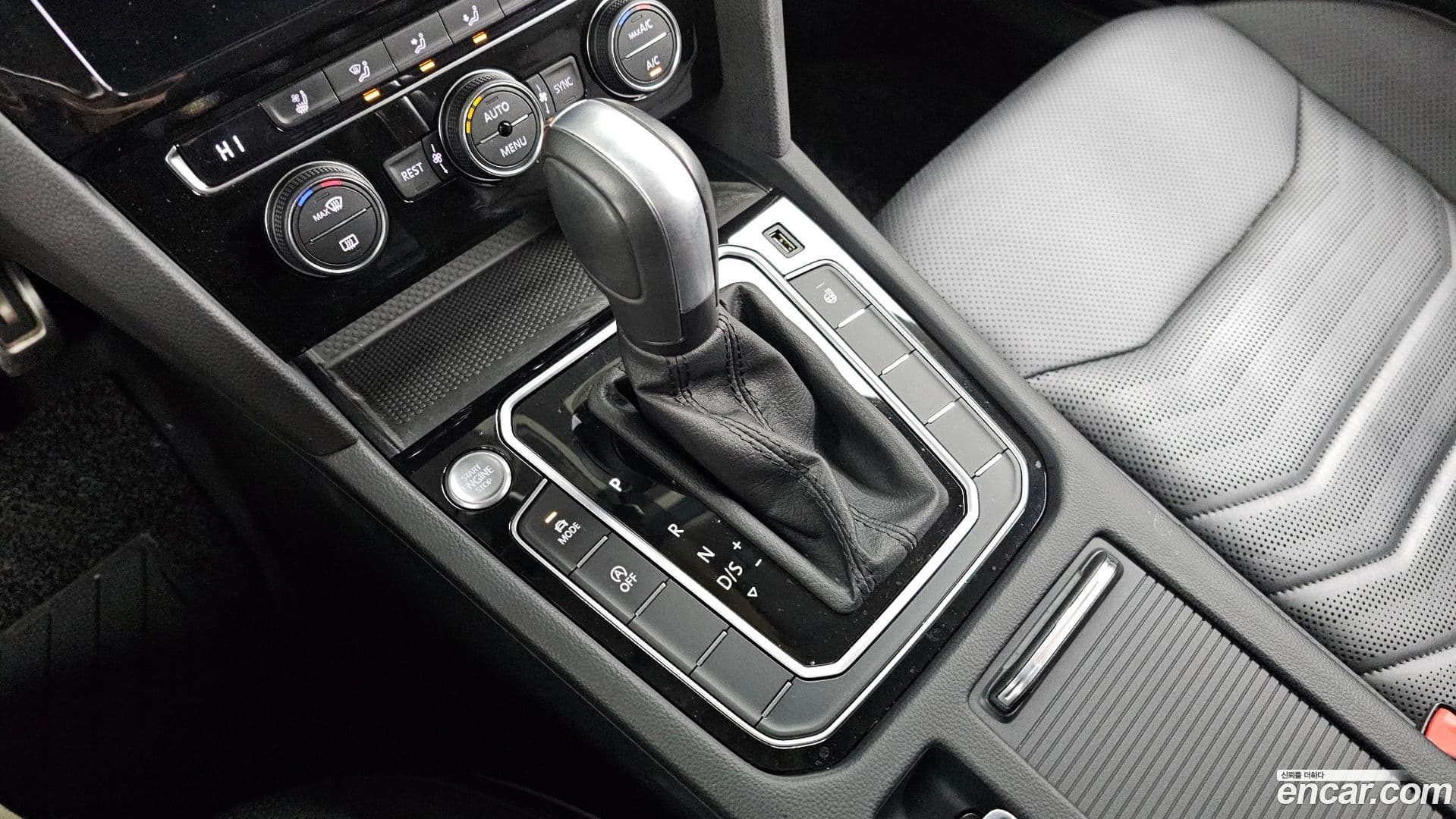 Main__Slider__Photo:Arteon Volkswagen 2020.11-8