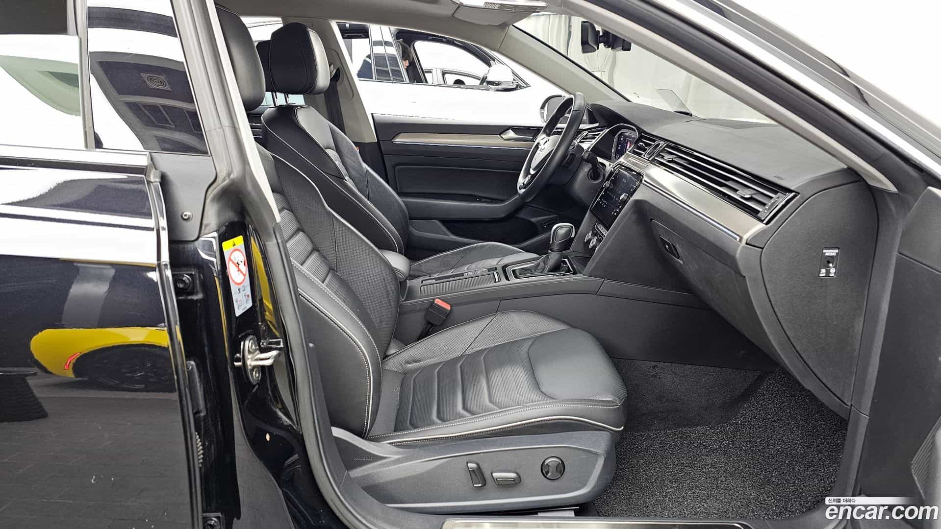 Arteon Volkswagen 2020.11-OPTION-015