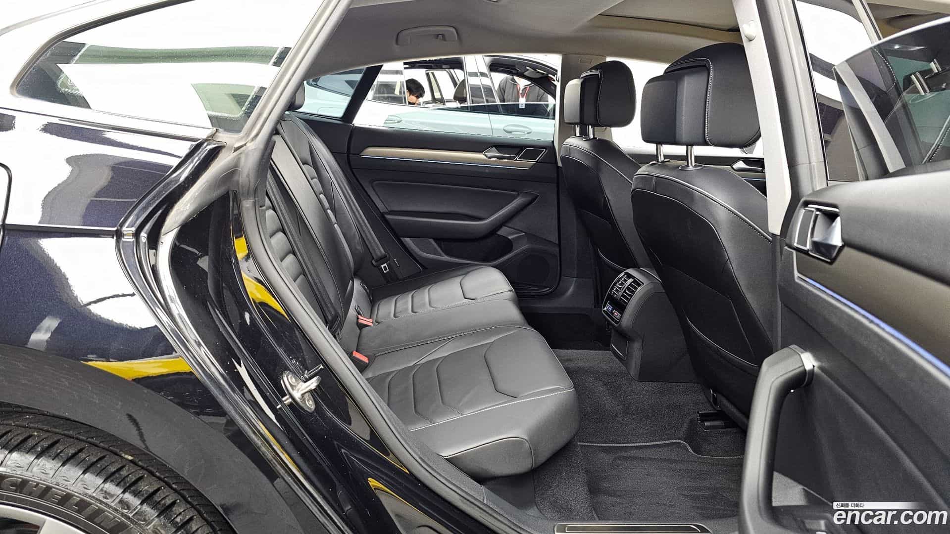 Arteon Volkswagen 2020.11-OPTION-016