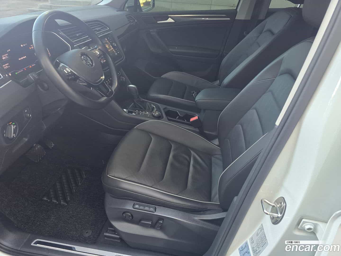 Tiguan Volkswagen 2020.6-INNER-010