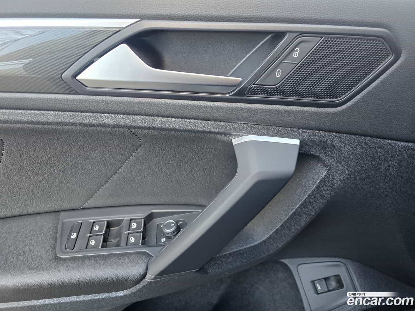 Tiguan Volkswagen 2020.6-OPTION-020