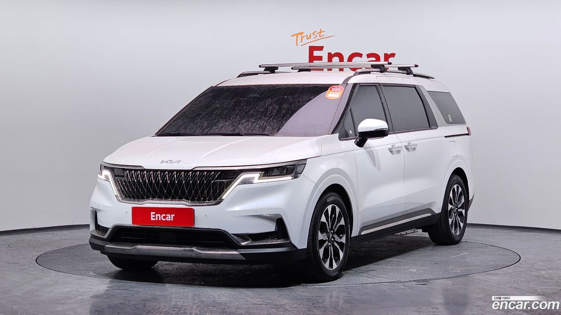 Main__Slider__Photo:Canival Kia 2022.7-0