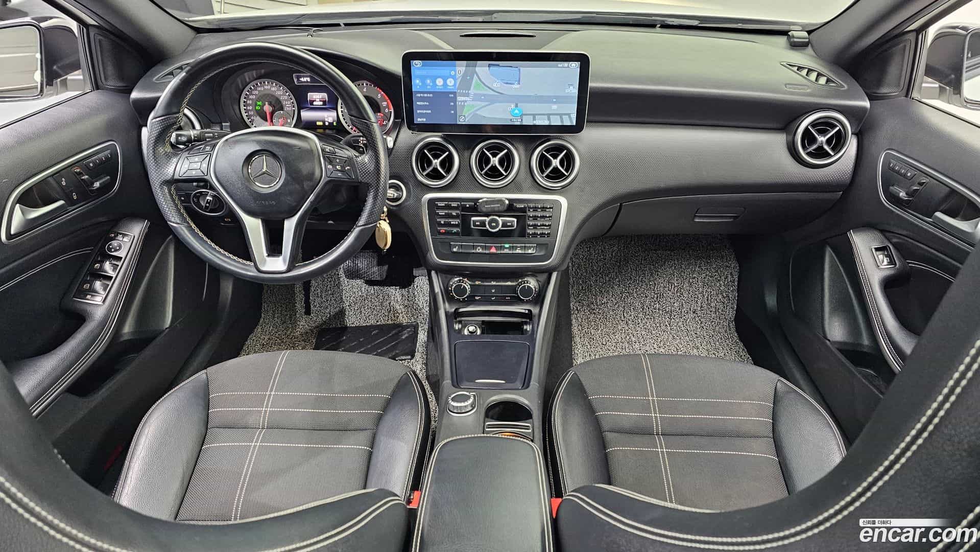 A-Class Mercedes-Benz 2014.1-INNER-007