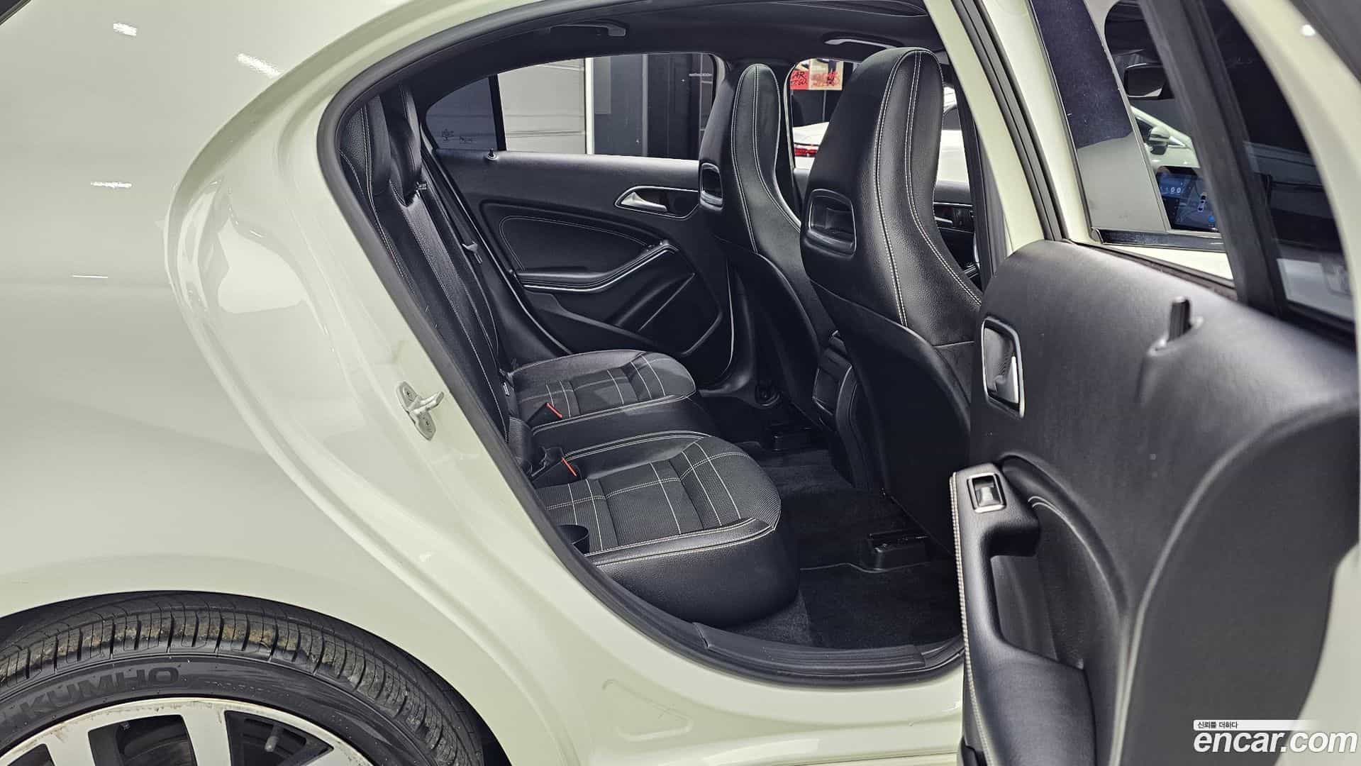 A-Class Mercedes-Benz 2014.1-OPTION-016