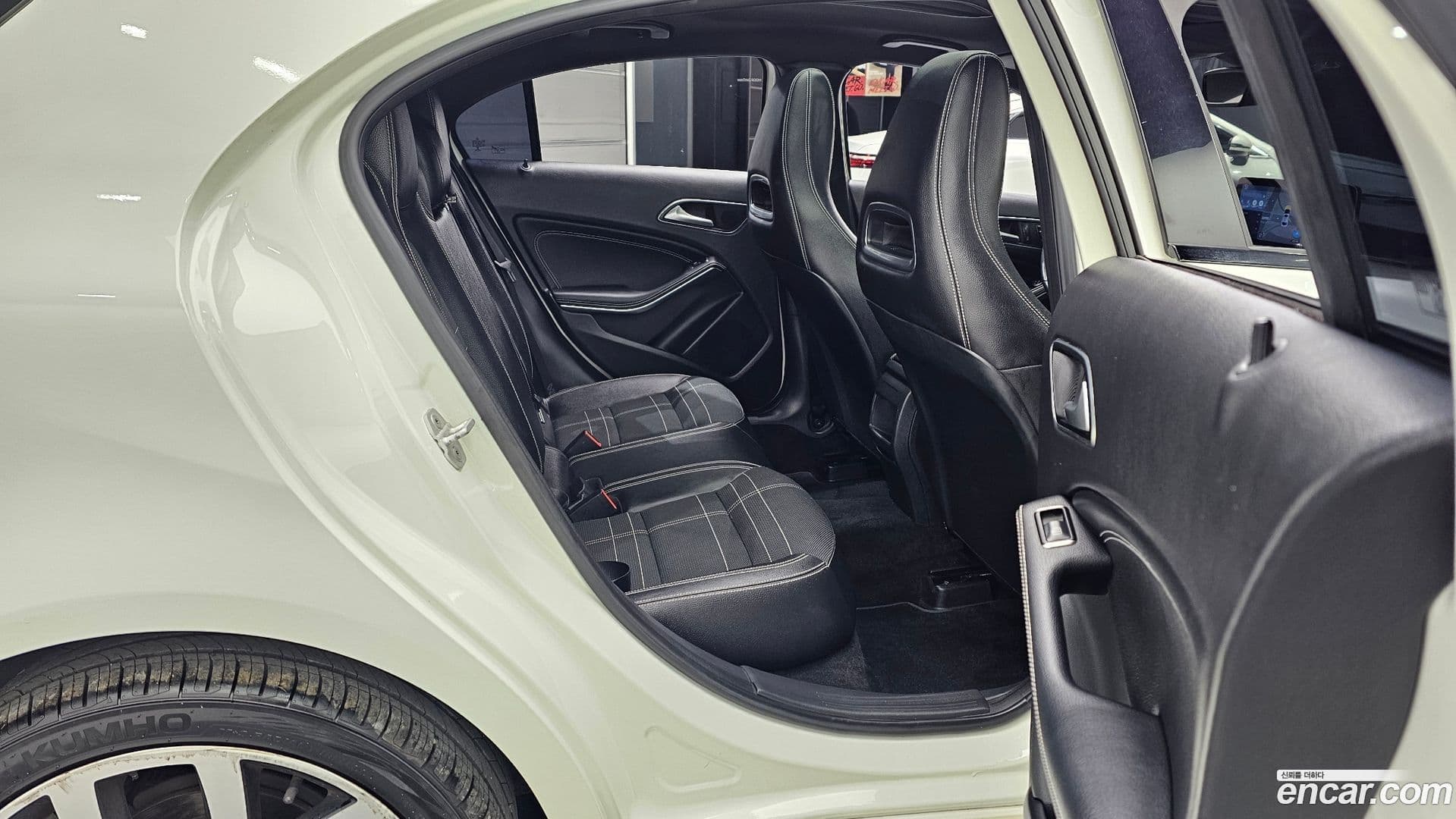 Main__Slider__Photo:A-Class Mercedes-Benz 2014.1-11