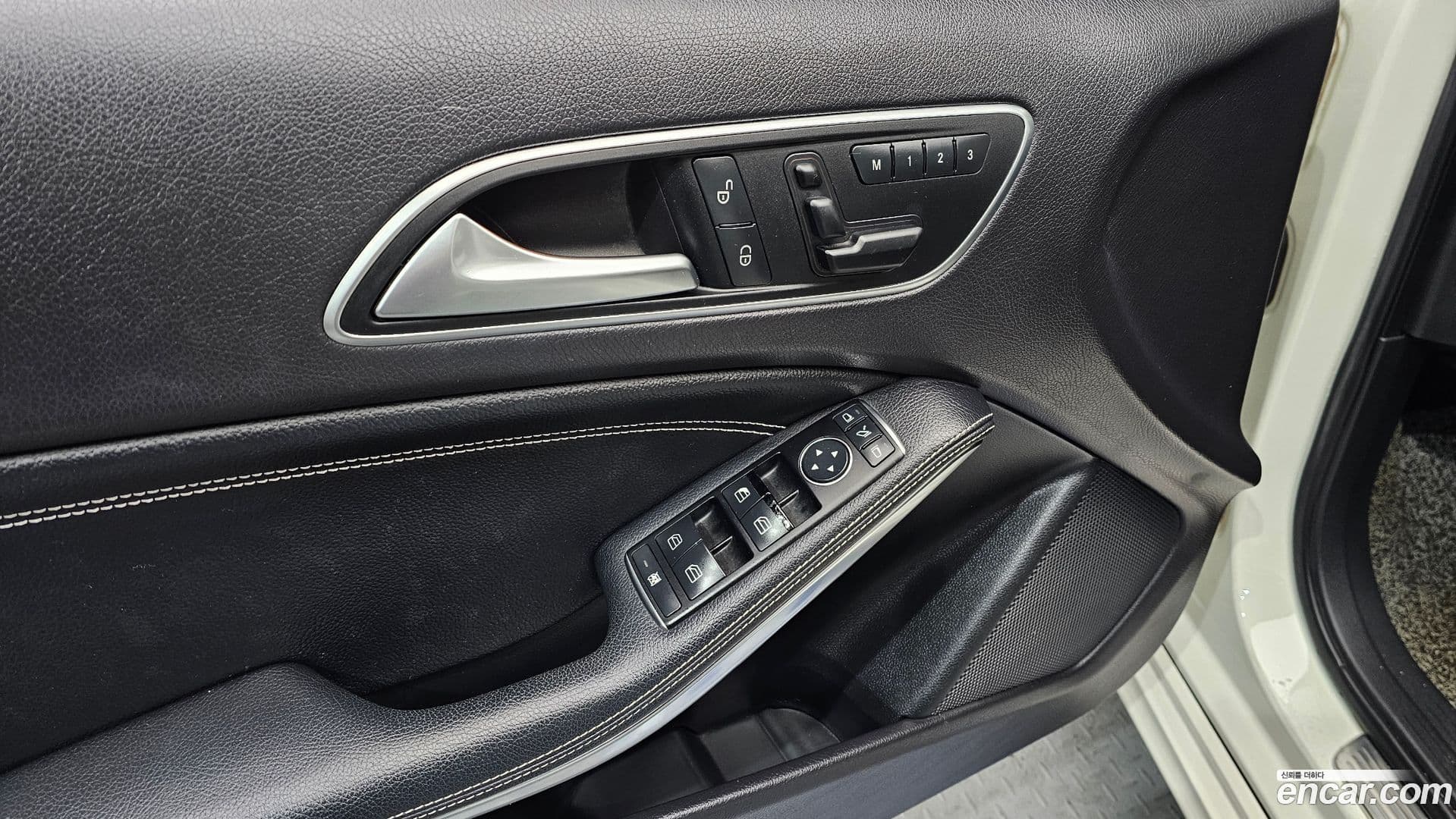 Main__Slider__Photo:A-Class Mercedes-Benz 2014.1-15