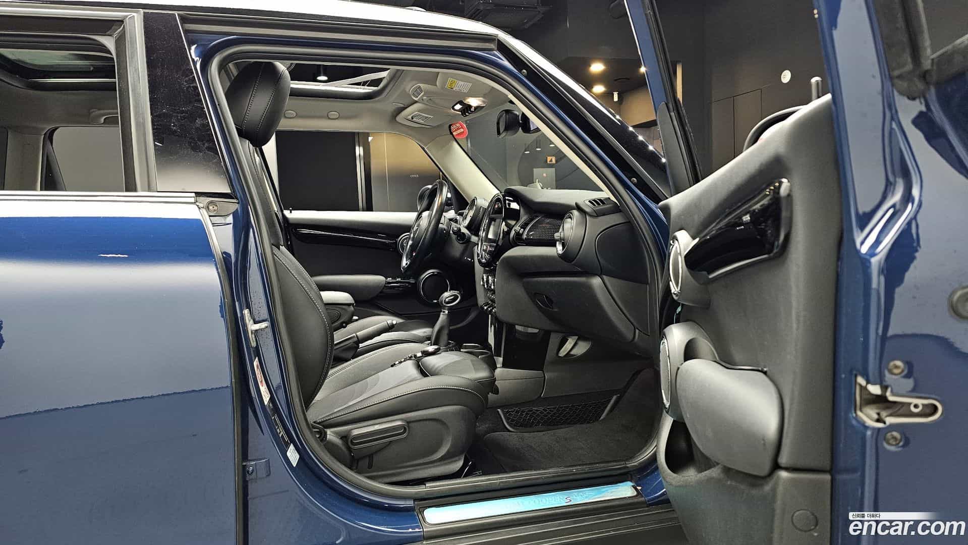 Cooper Mini 2017.3-OPTION-015