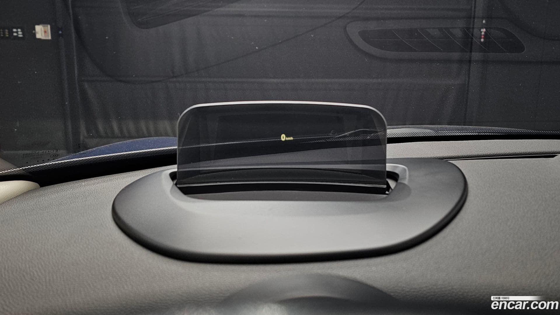 Main__Slider__Photo:Cooper Mini 2017.3-17