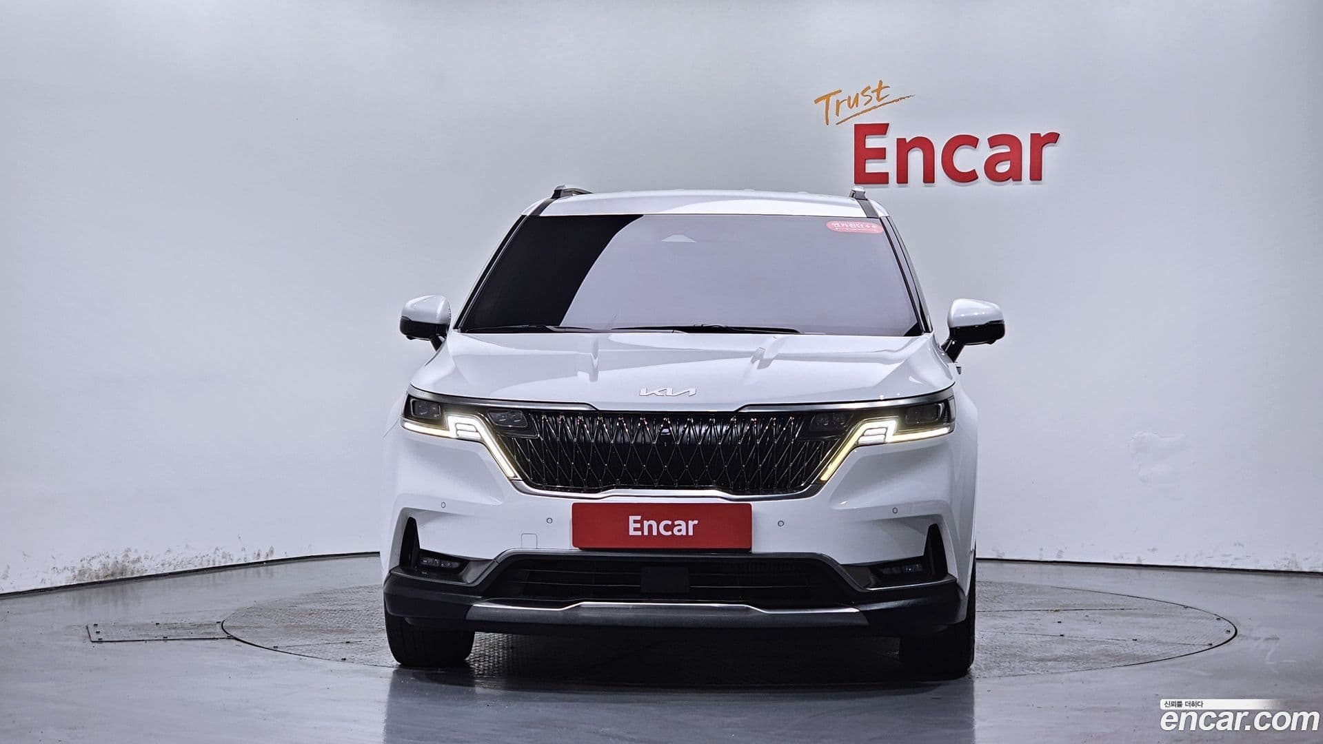 Main__Slider__Photo:Canival Kia 2022.3-2