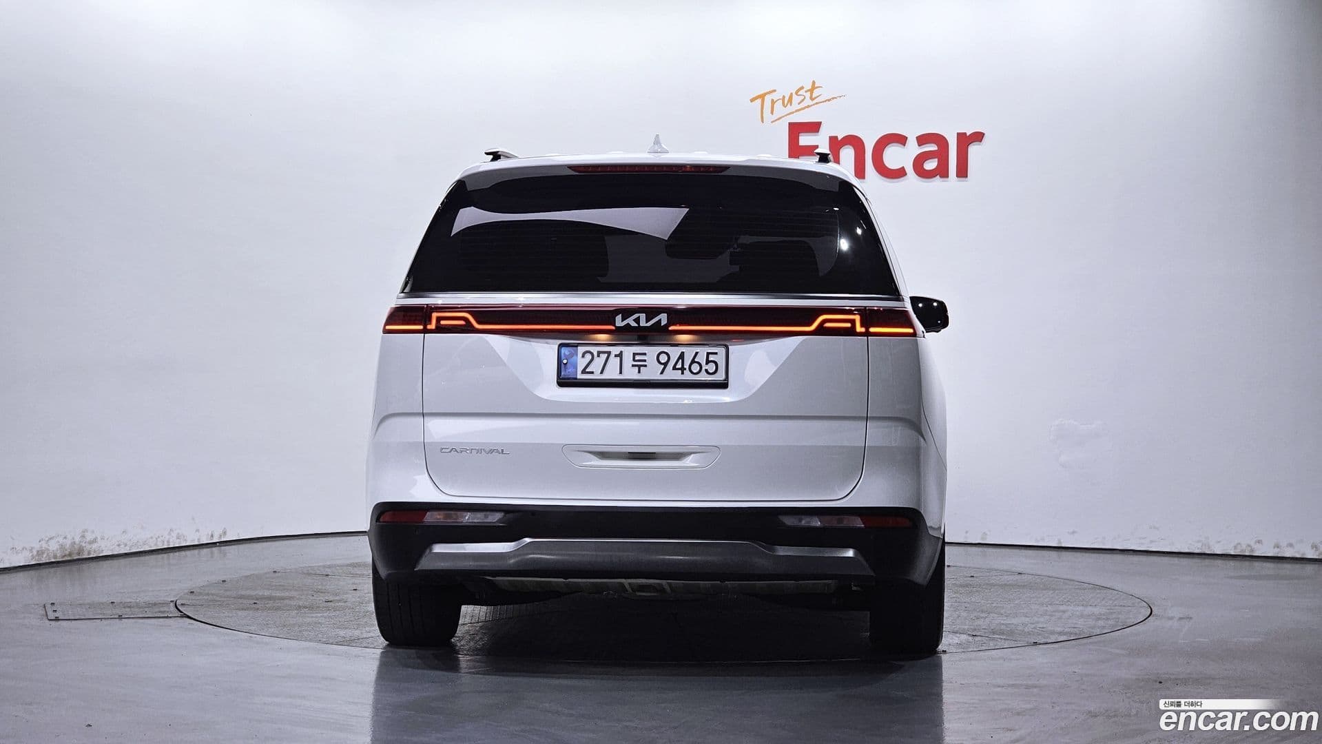 Main__Slider__Photo:Canival Kia 2022.3-3