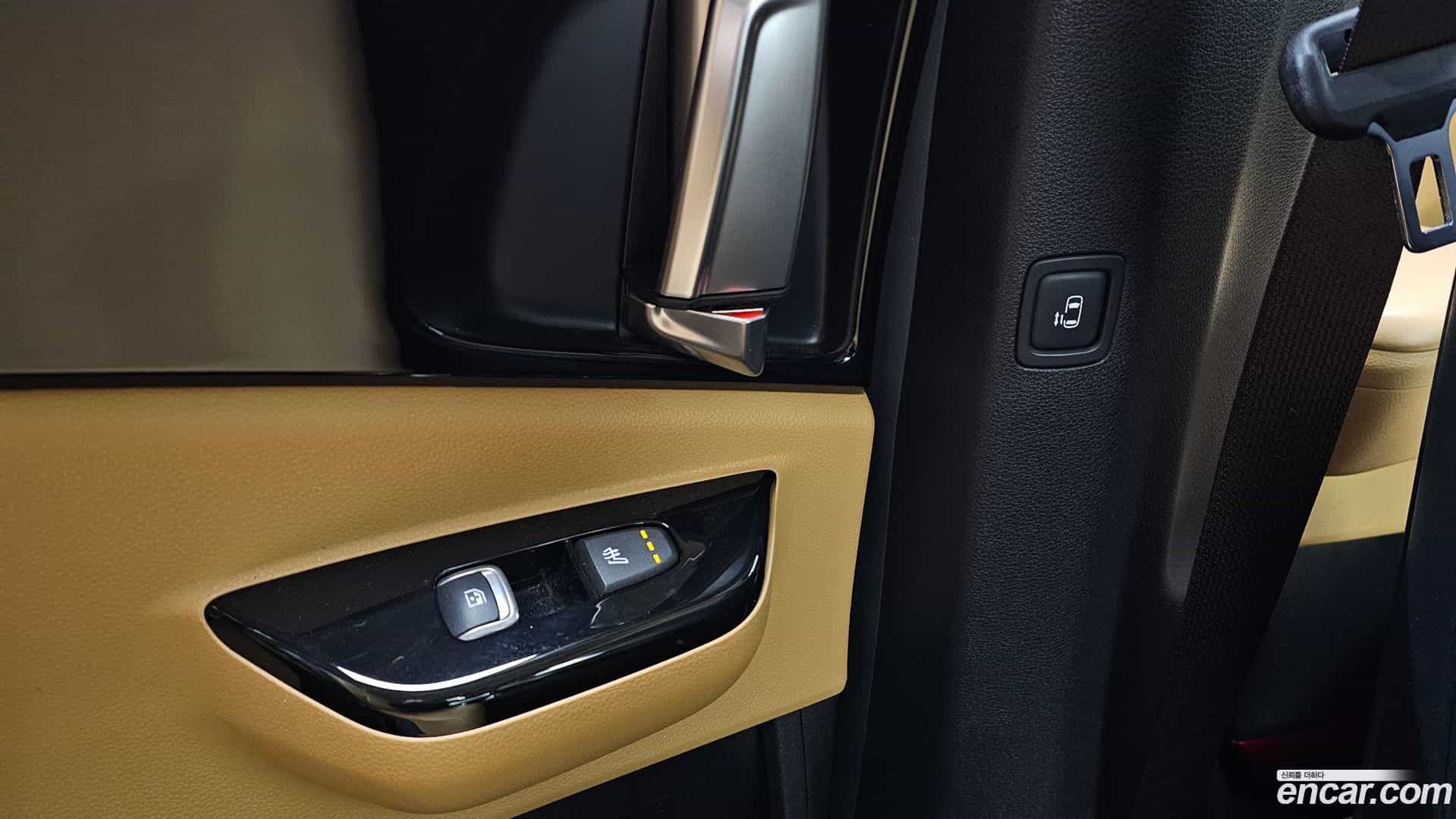 Canival Kia 2022.3-OPTION-023