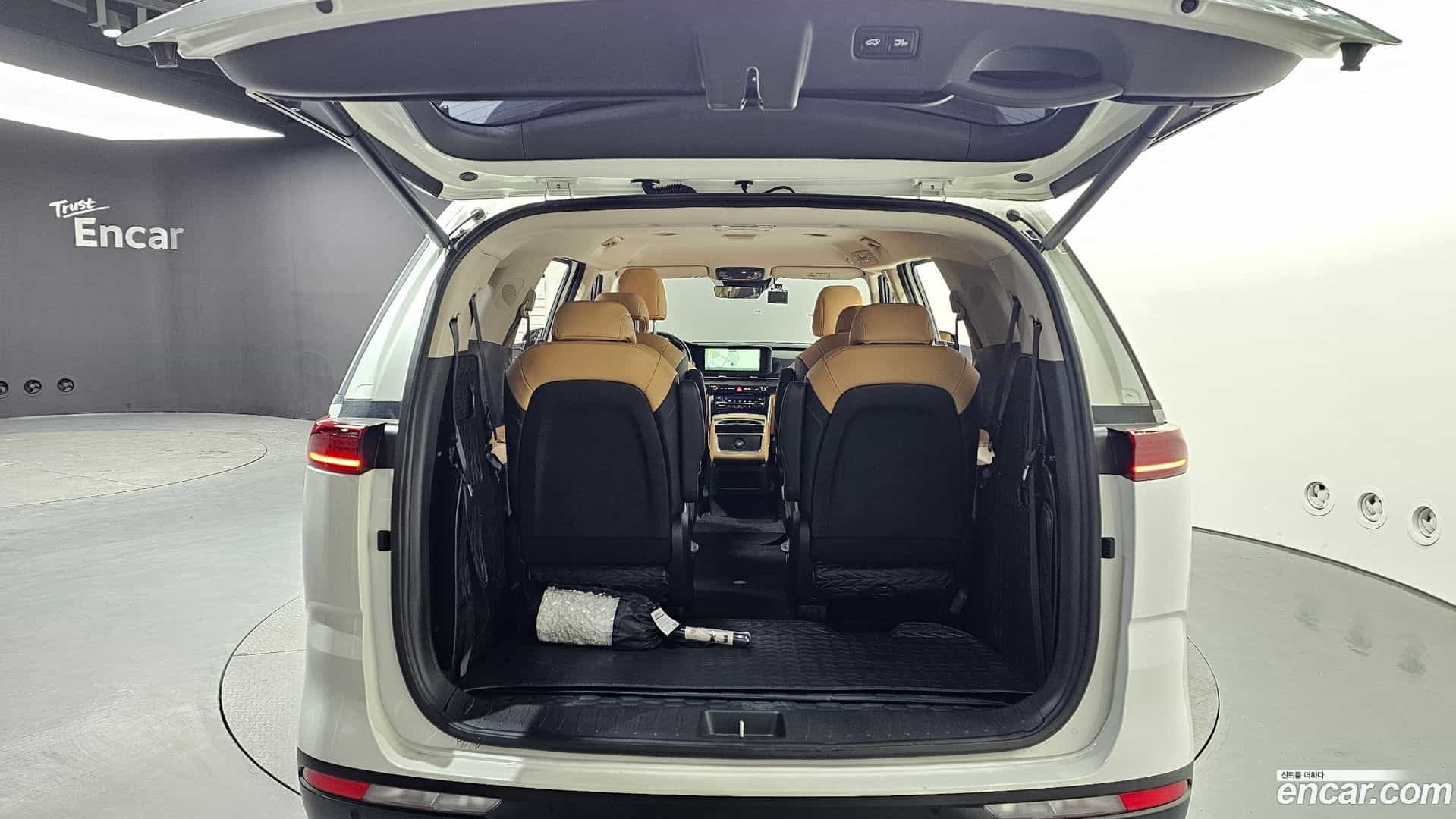 Canival Kia 2022.3-OPTION-024