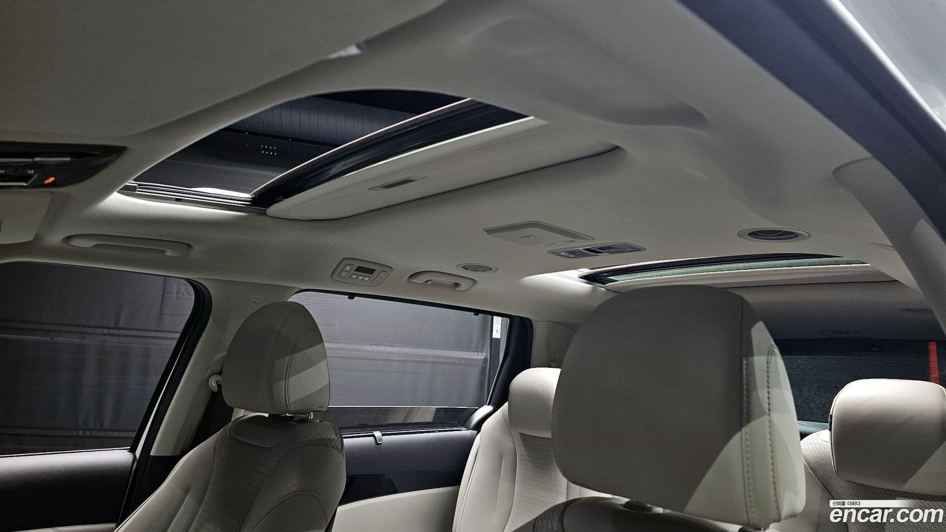 Main__Slider__Photo:Canival Kia 2022.10-15