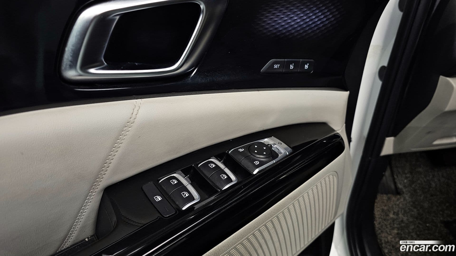 Main__Slider__Photo:Canival Kia 2022.10-16