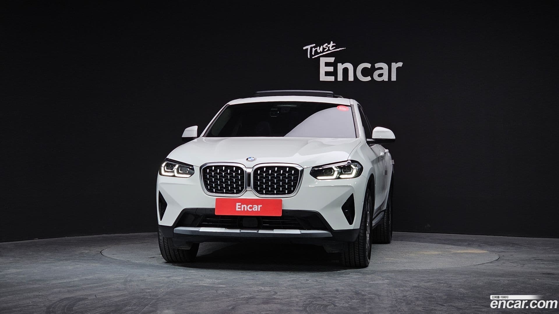 Main__Slider__Photo:X4 BMW 2022.0-2