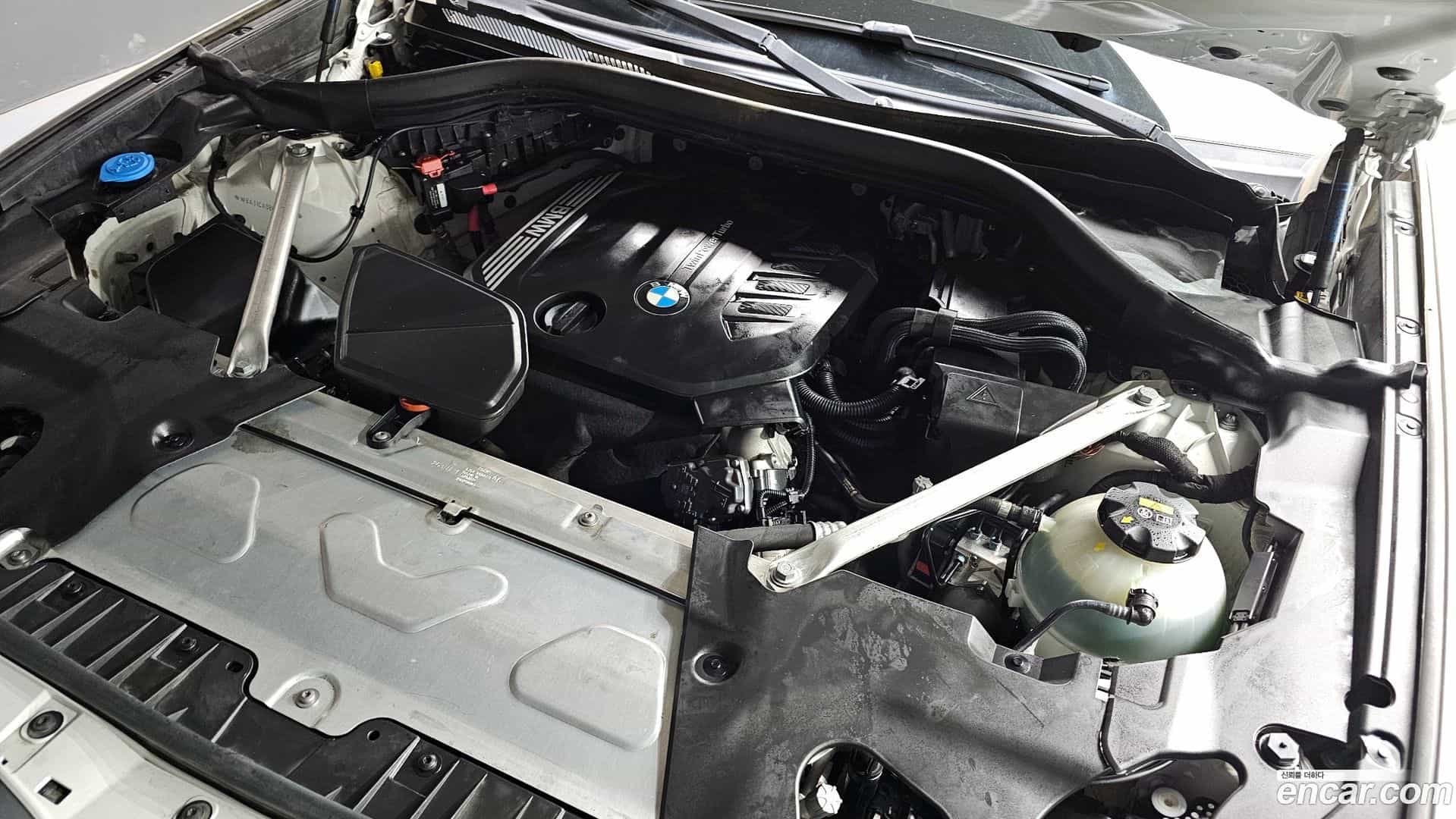 X4 BMW 2022.0-INNER-006