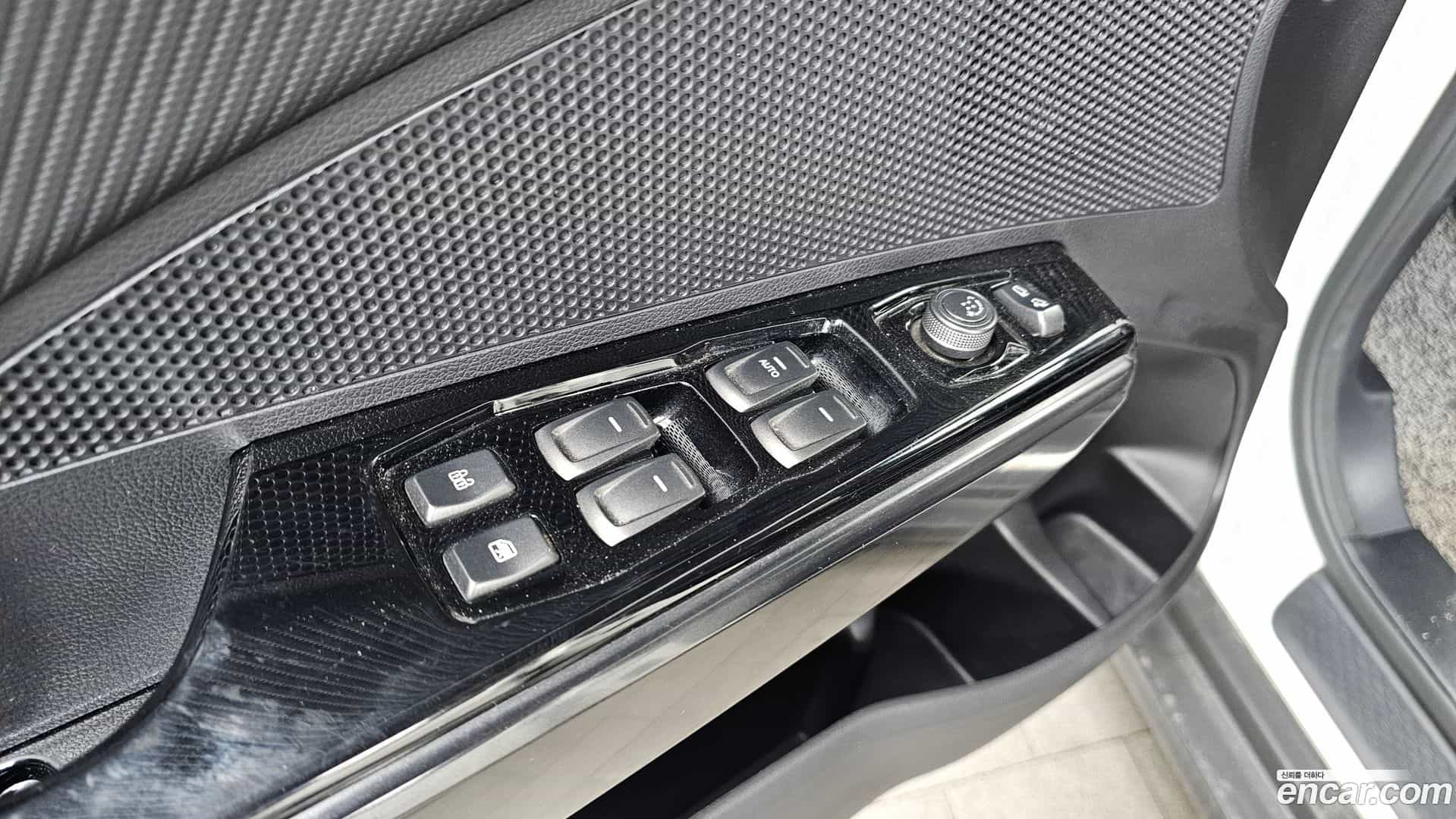 TIBOLI KG_Mobility_Ssangyong 2020.9-OPTION-018